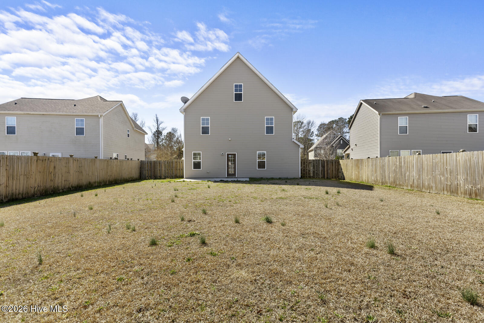 100556898 | Photo 30