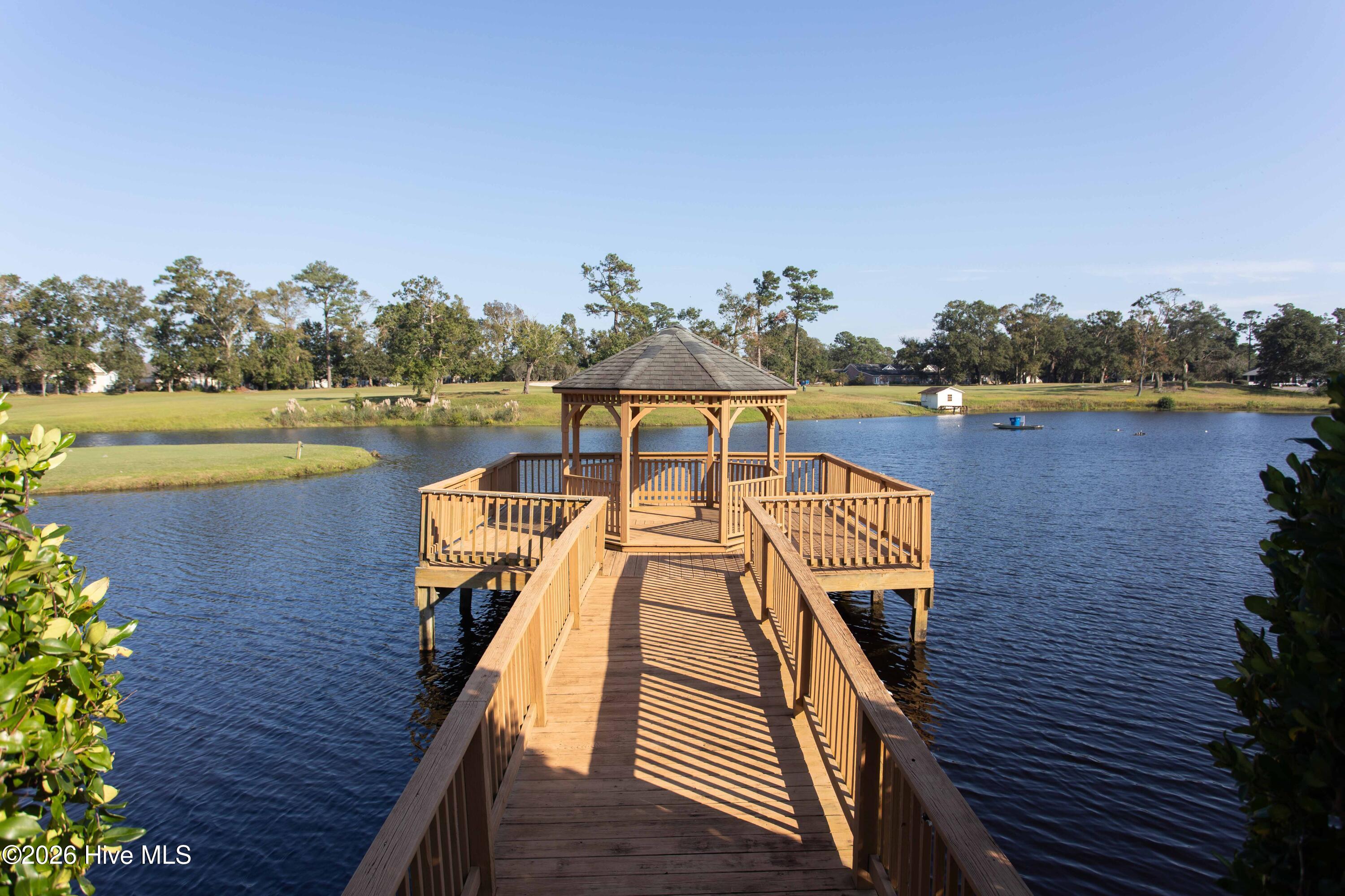 100562679 | Photo 44