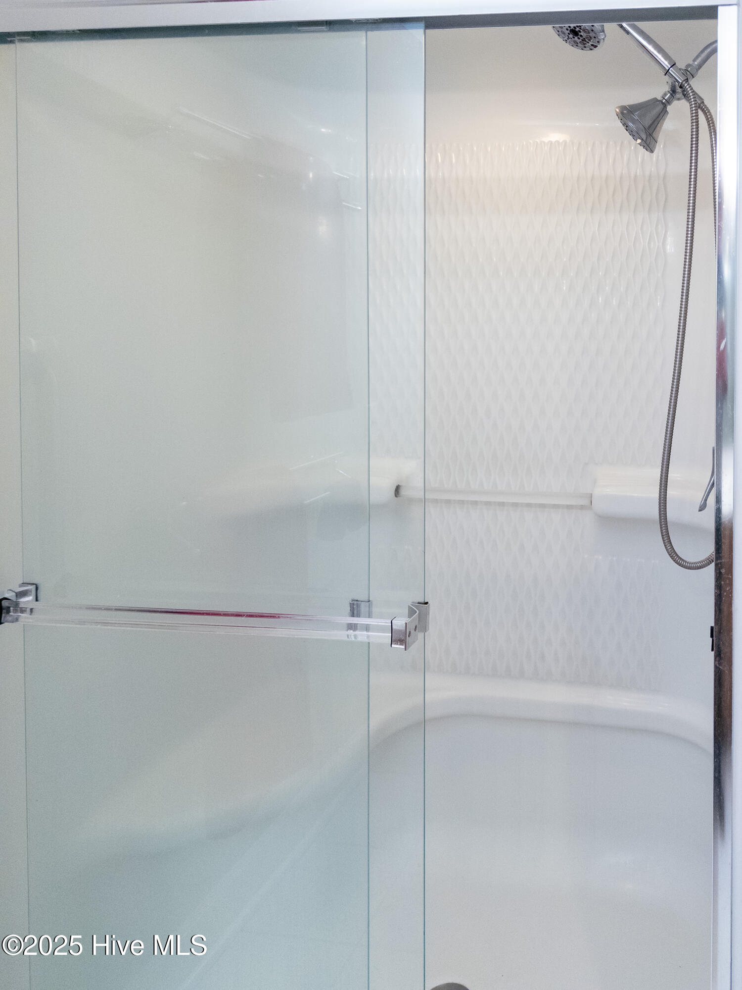 100543941 | Photo 40