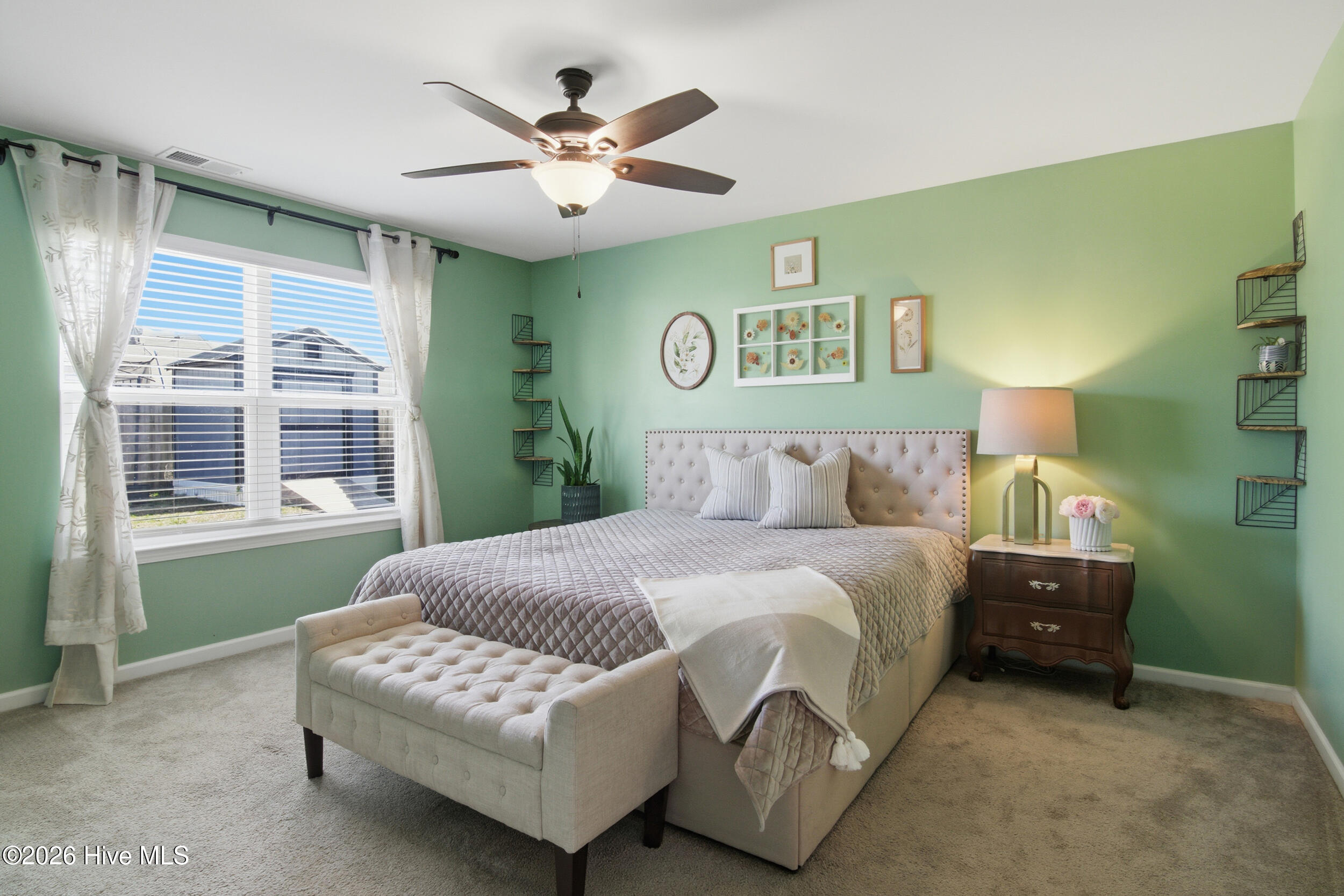 100556501 | Photo 21