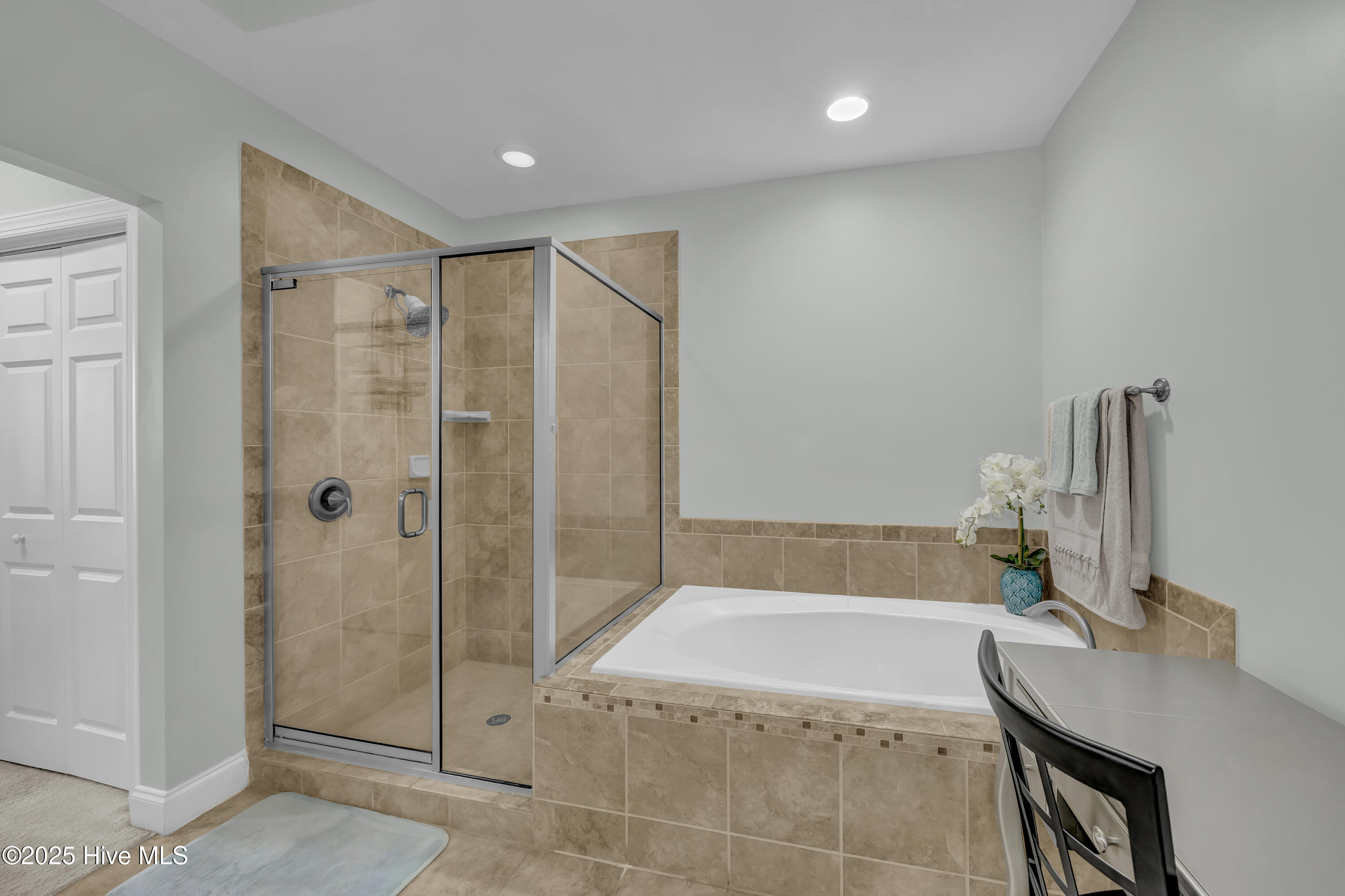 100551709 | Photo 18