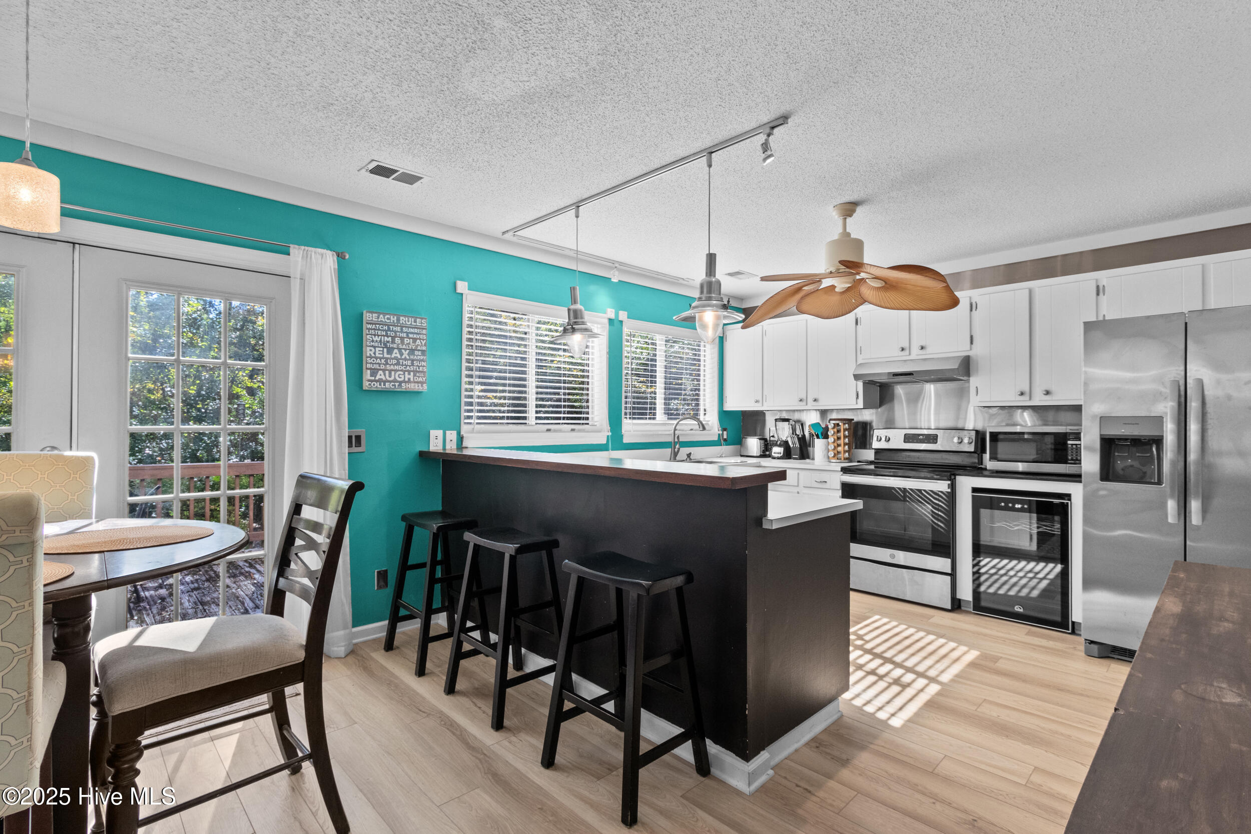 100537908 | Photo 12