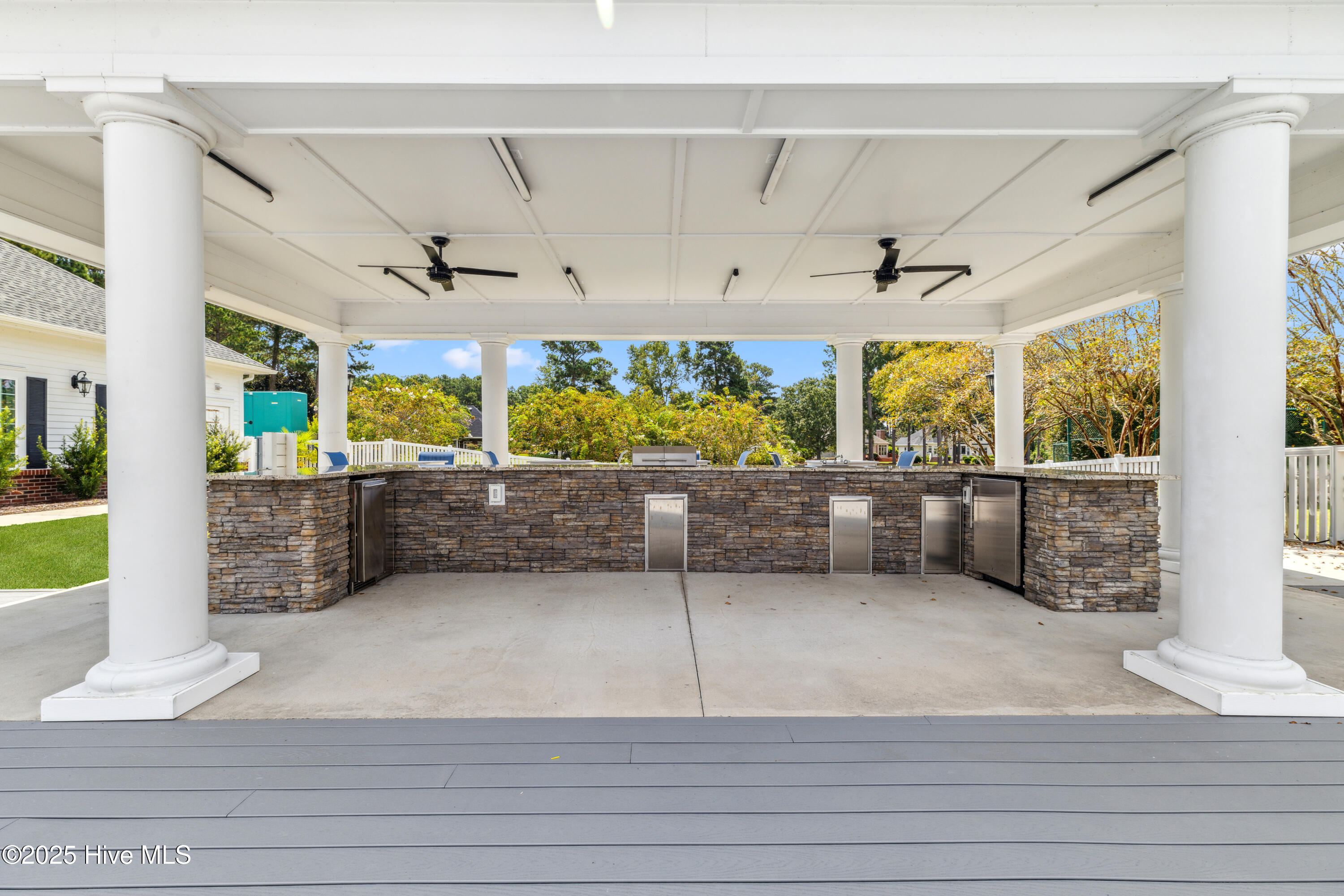 100547919 | Photo 57