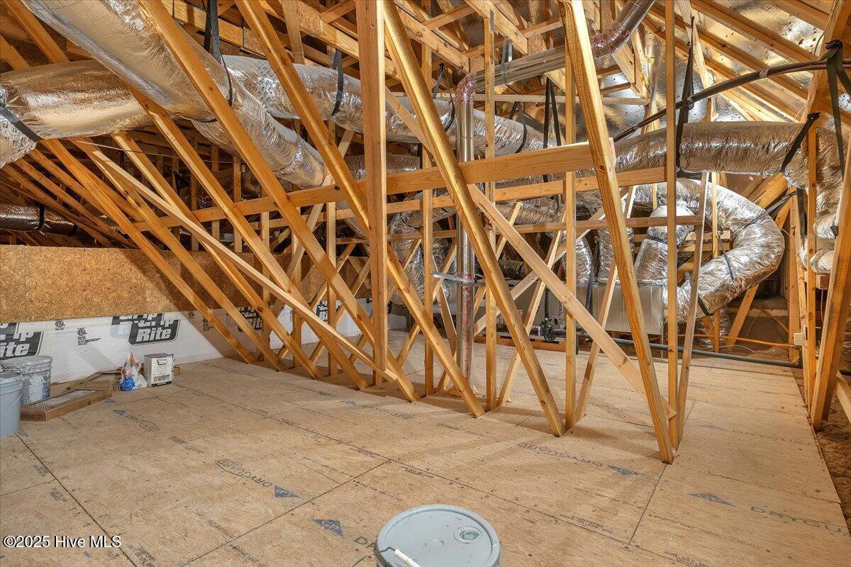 100522992 | Photo 36