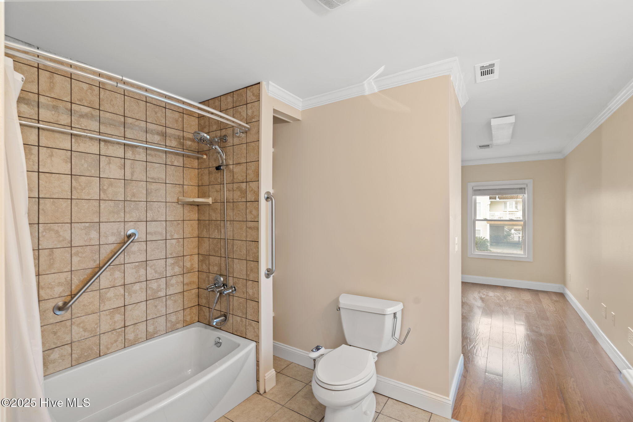 100542792 | Photo 20