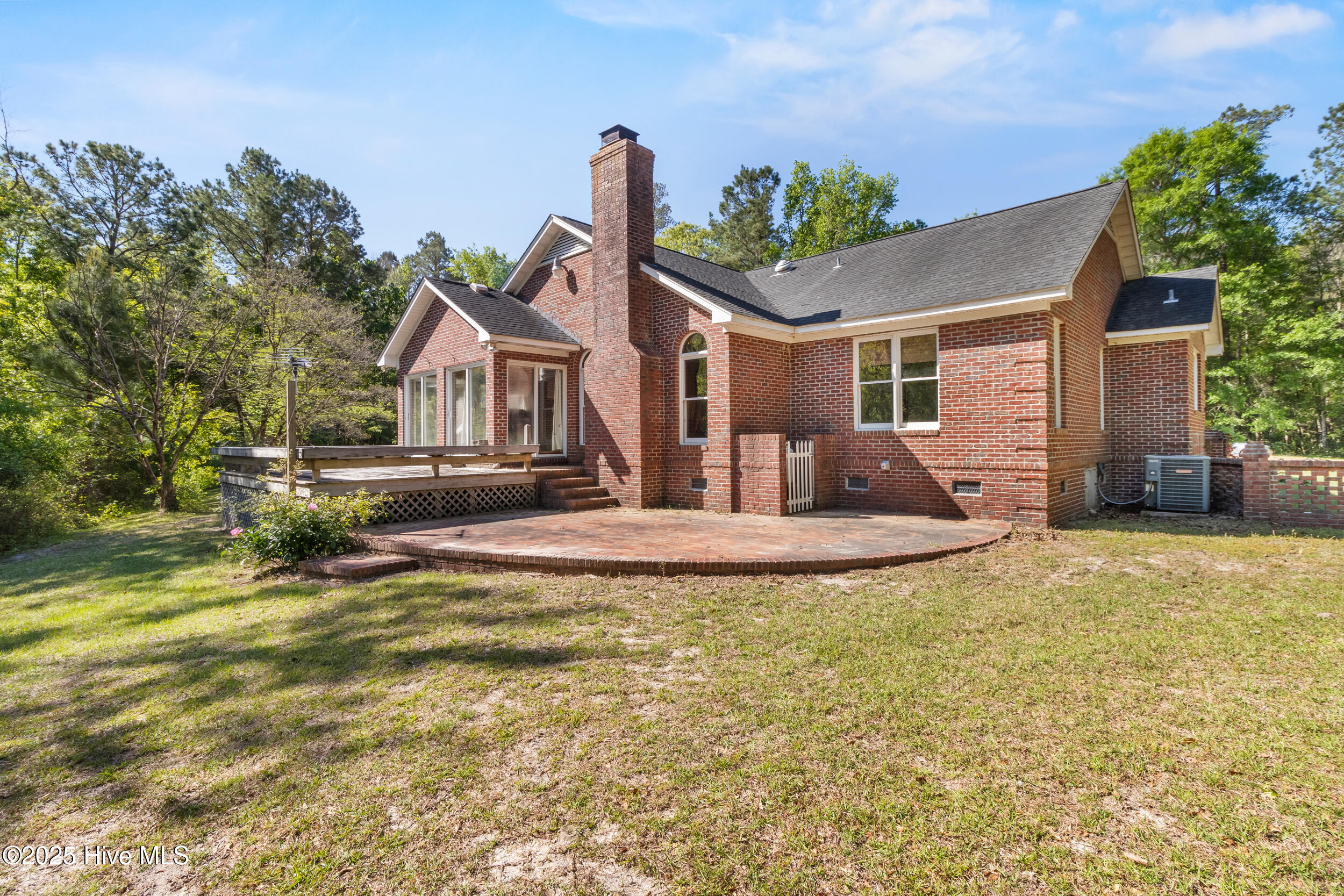 100502660 | Photo 38