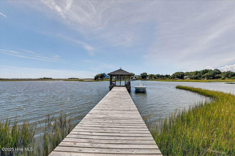 100533910 | Photo 43