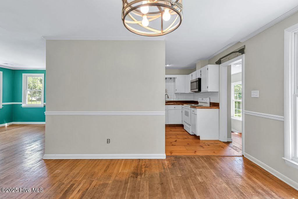 100544286 | Photo 10