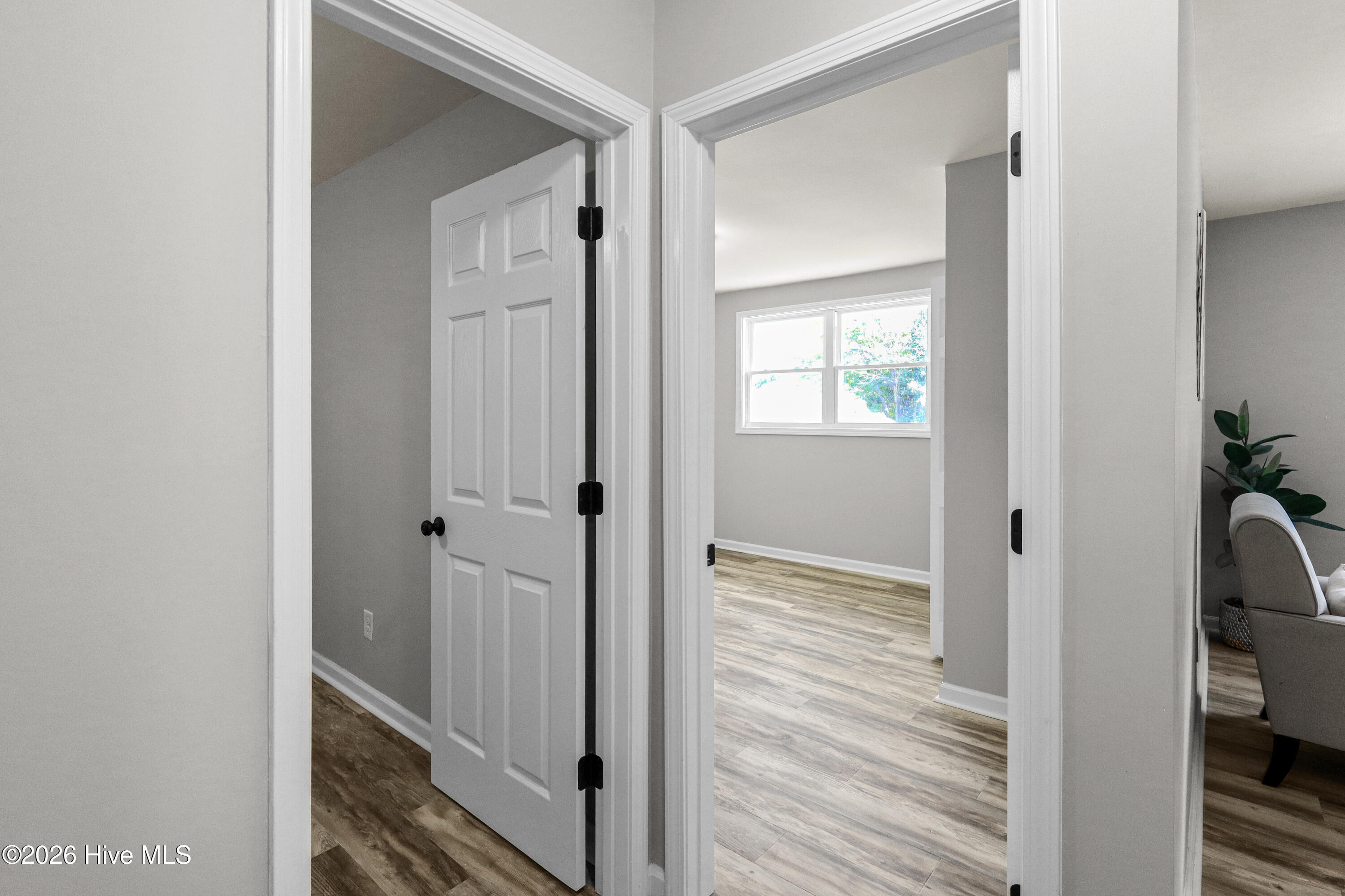 100569517 | Photo 25