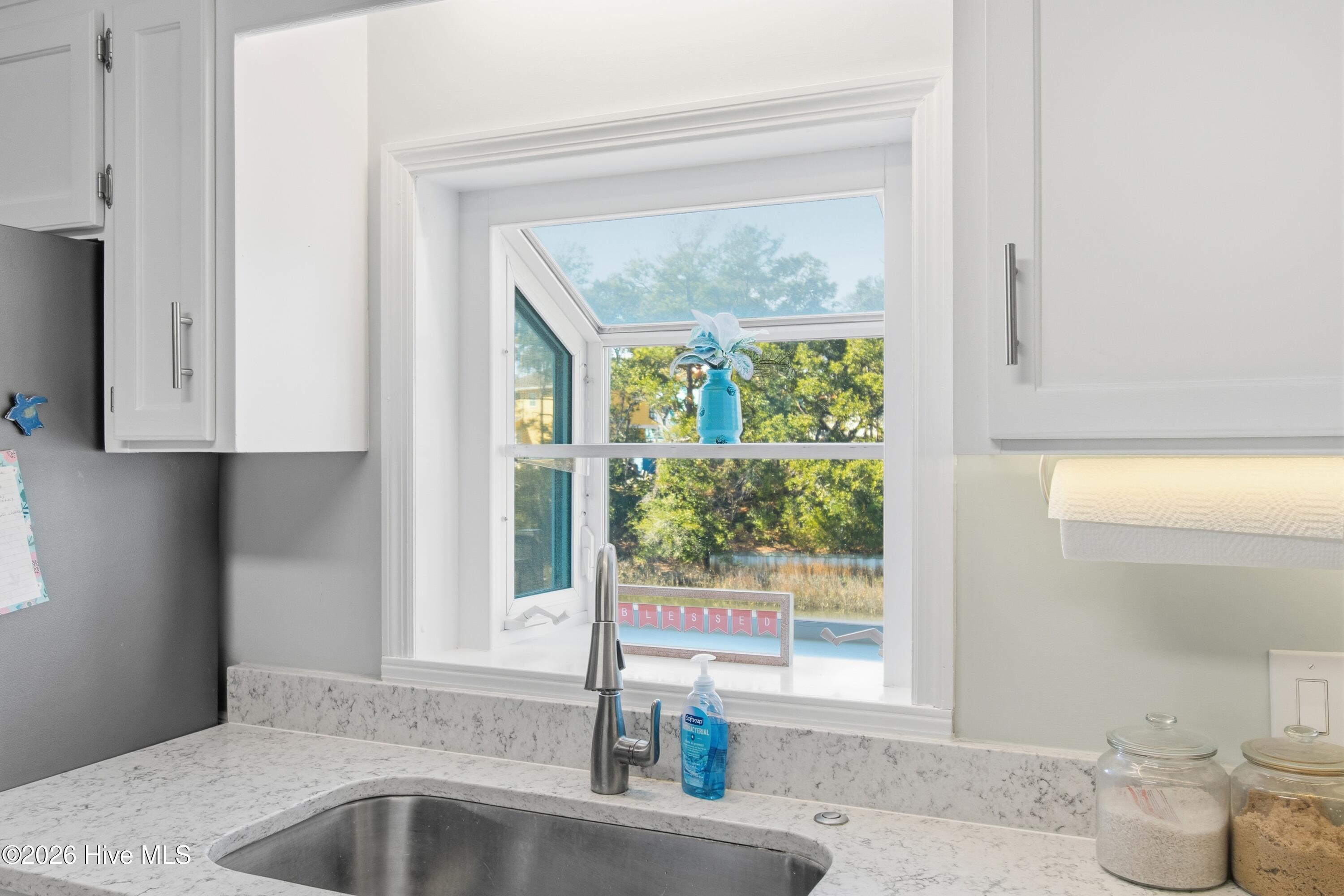 100550998 | Photo 19