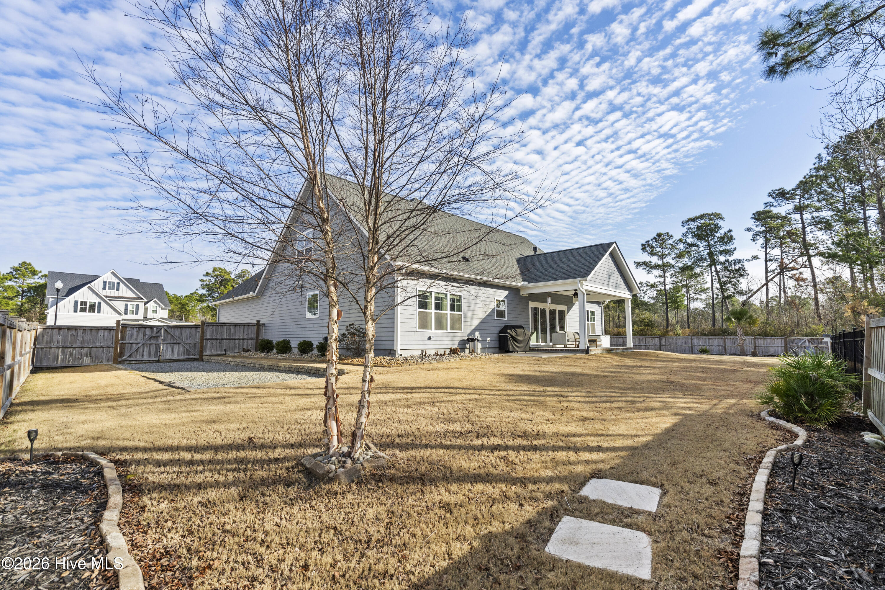 100552467 | Photo 58