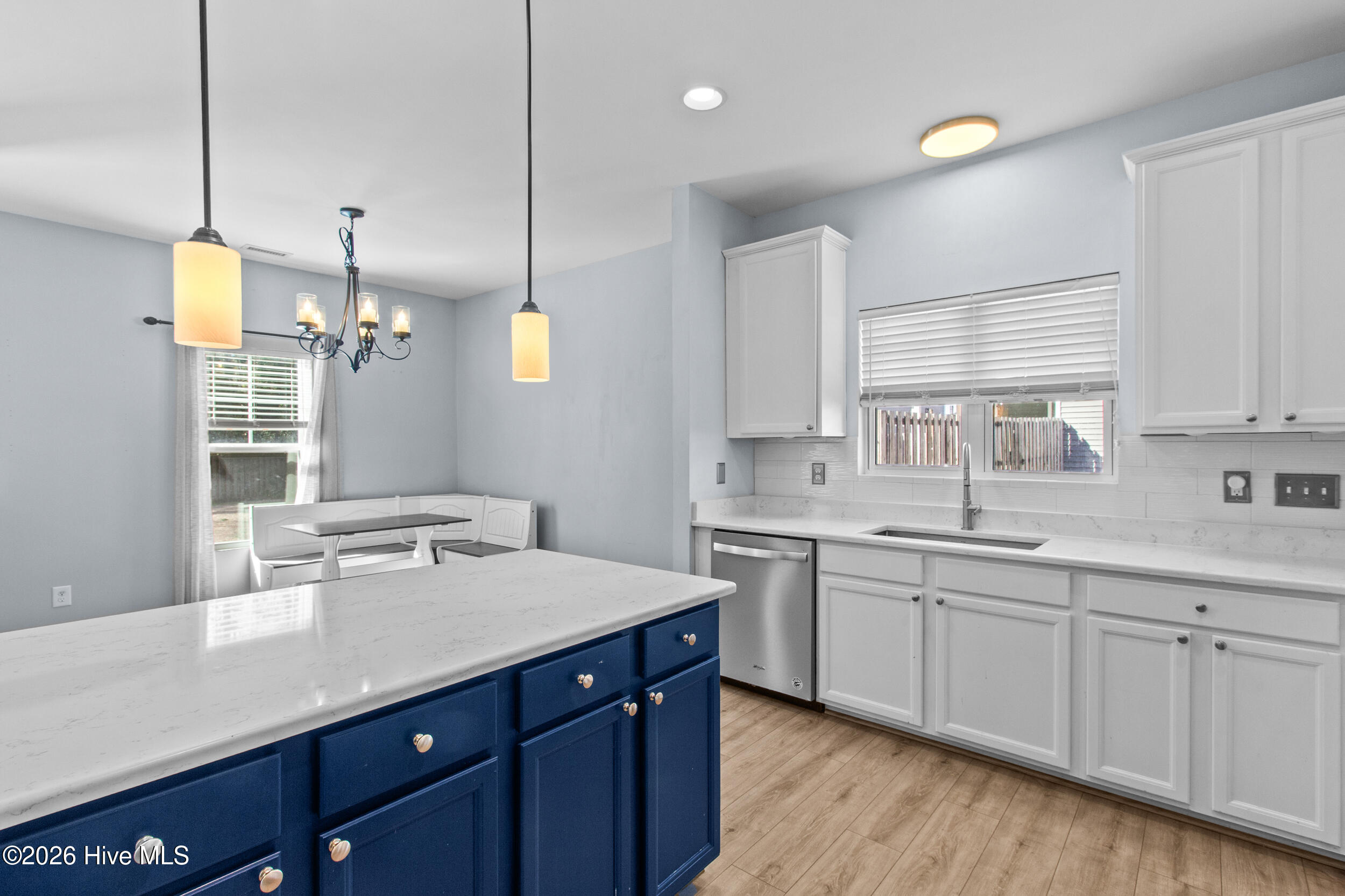 100554579 | Photo 14