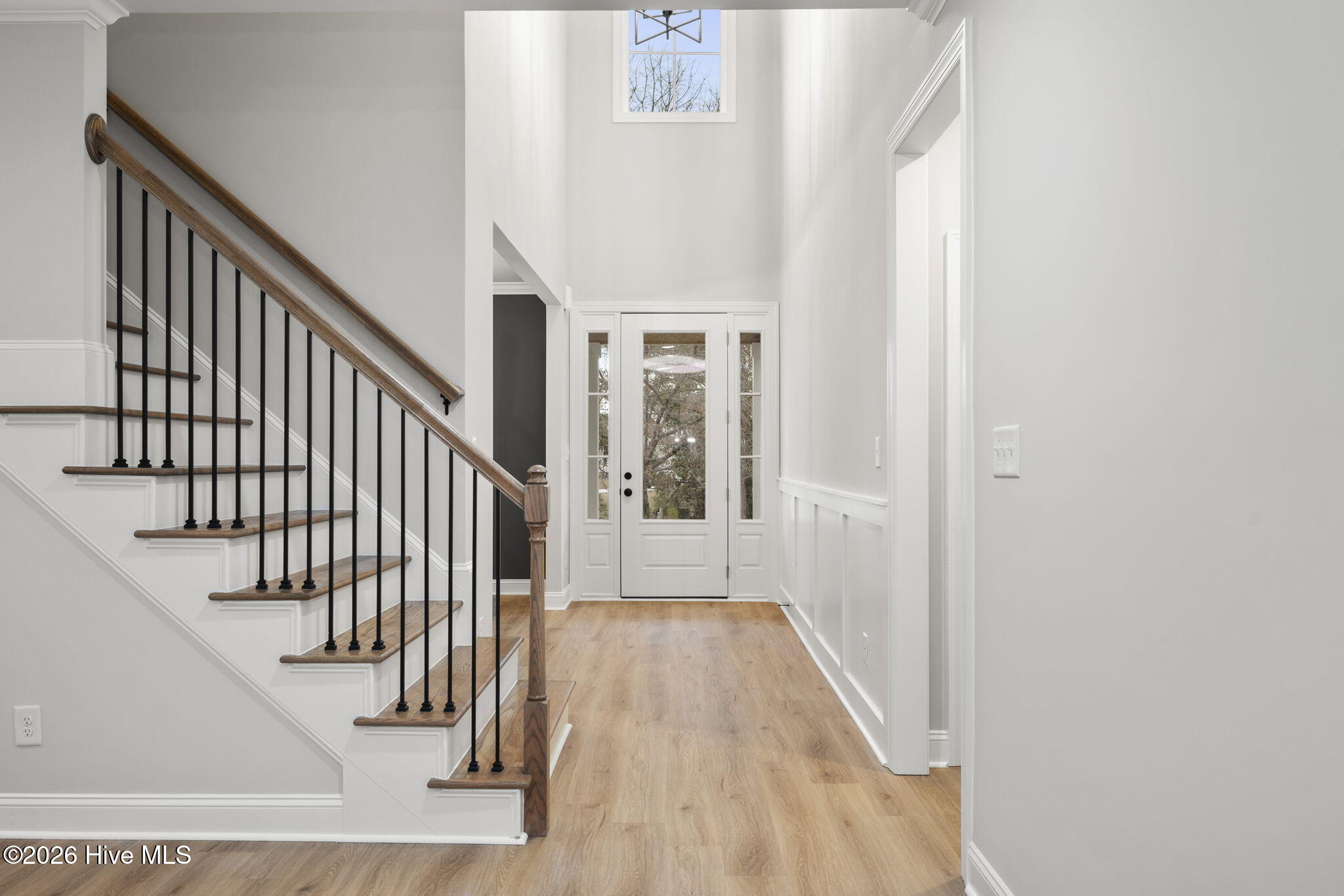 100516022 | Photo 13