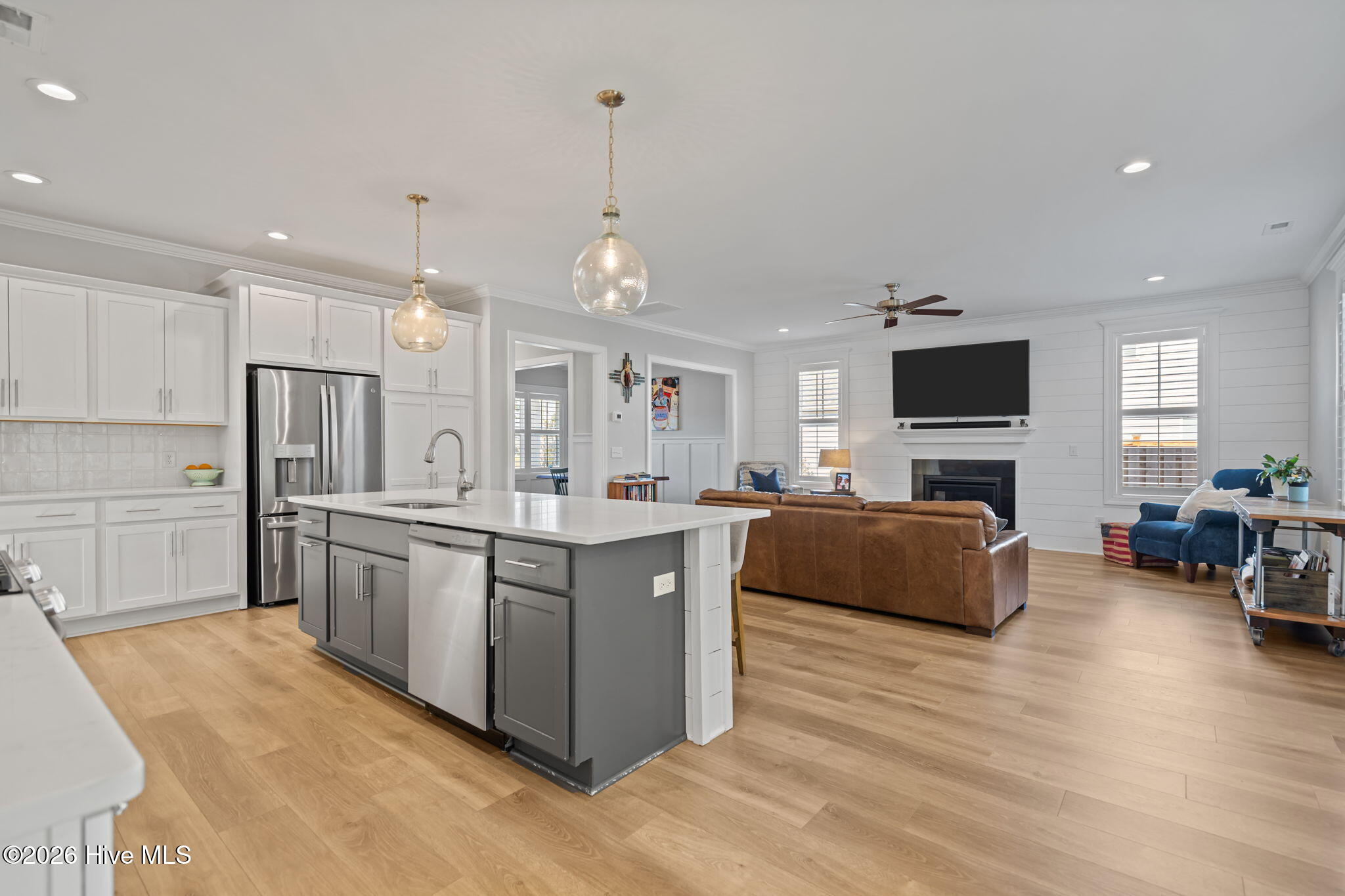 100562064 | Photo 16