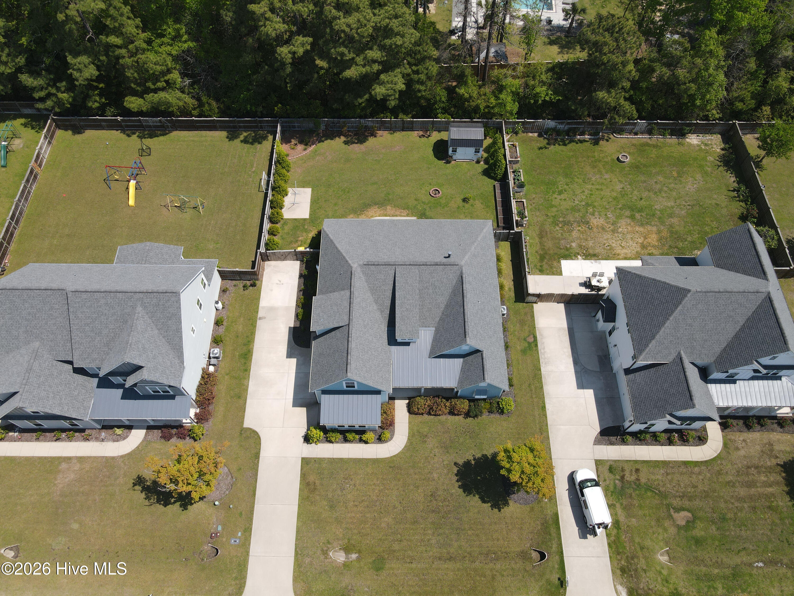 100567915 | Photo 106