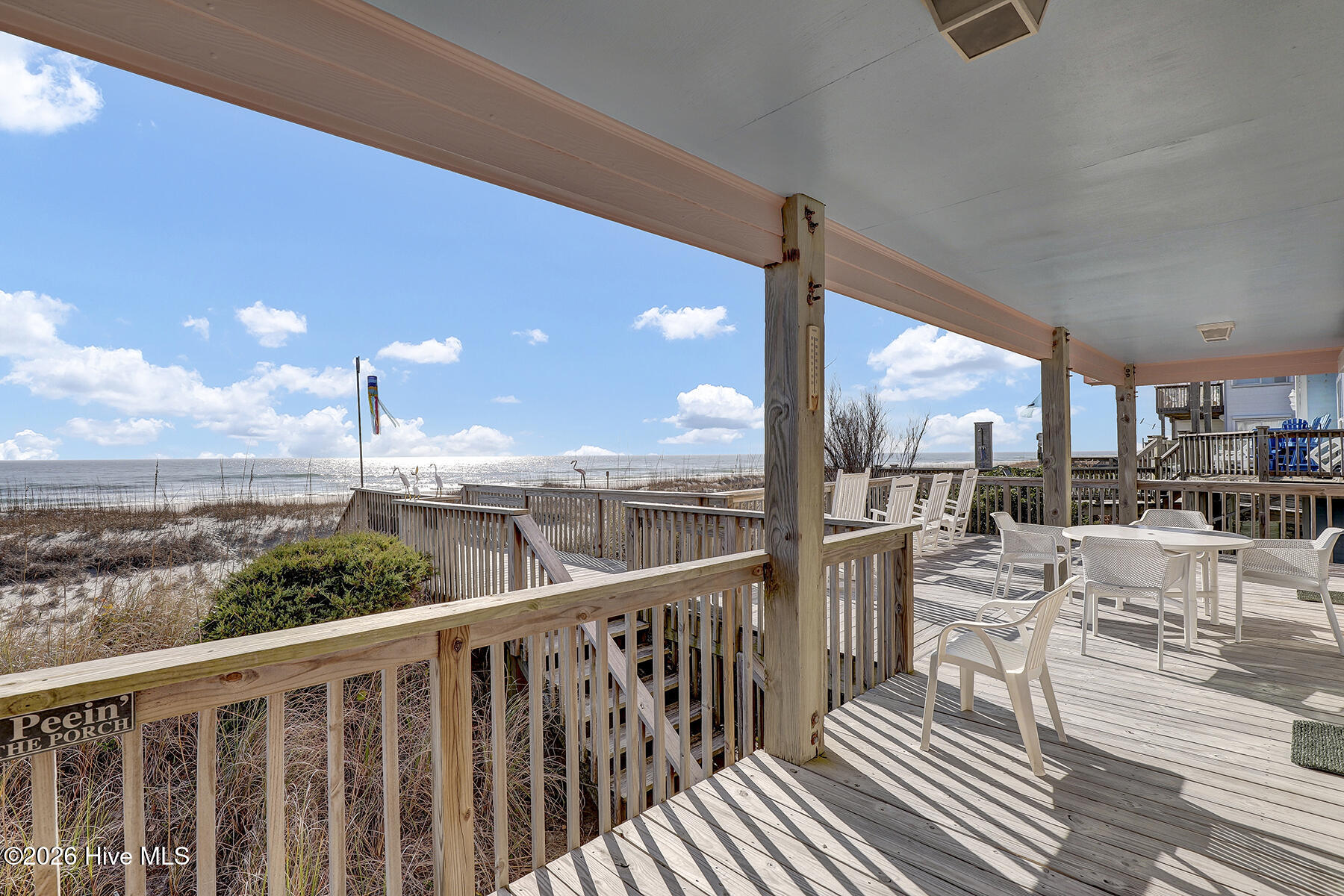 100548682 | Photo 34