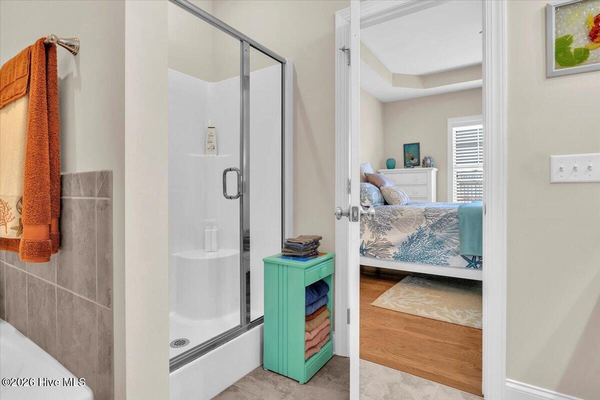 100549972 | Photo 33