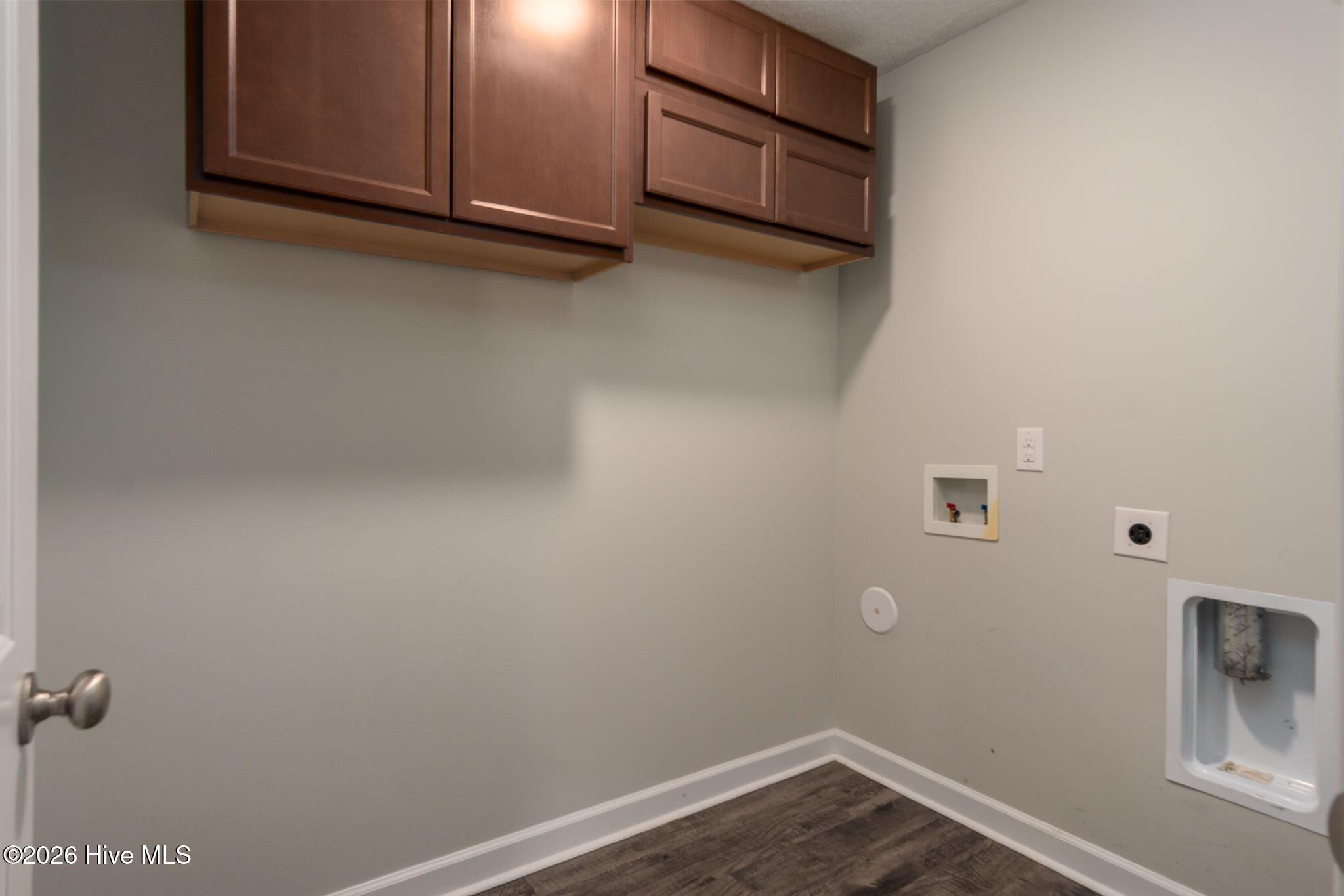 100566459 | Photo 34