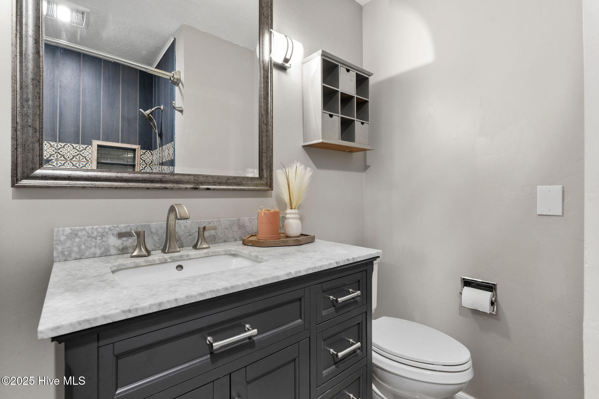 100556030 | Photo 43