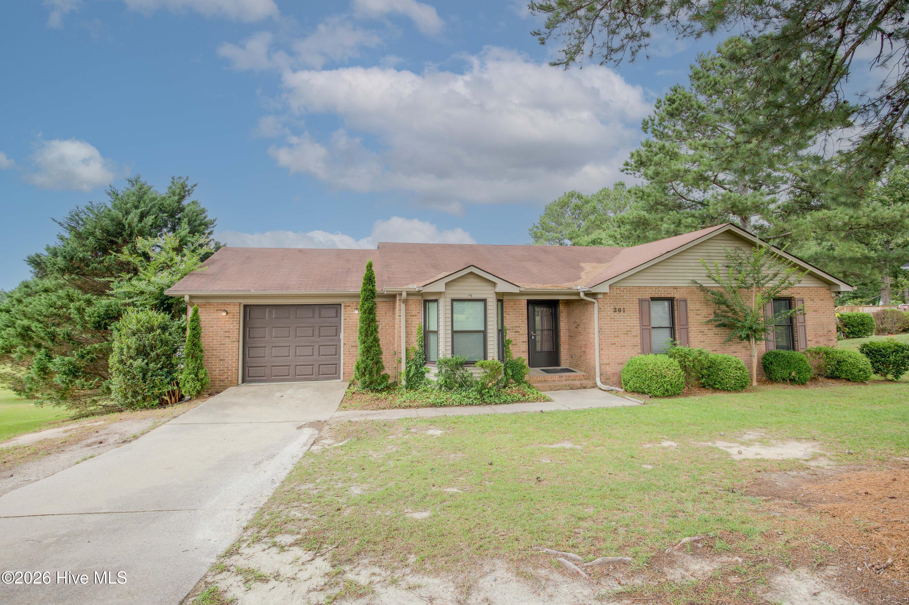 201 Sarason, Vass, North Carolina, 3 Bedrooms Bedrooms, 5 Rooms Rooms,2 BathroomsBathrooms,Single family residence,For sale,Sarason,100585095 201 Sarason, Vass, North Carolina, 3 Bedrooms Bedrooms, 5 Rooms Rooms,2 BathroomsBathrooms,Single family residence,For sale,Sarason,100585095