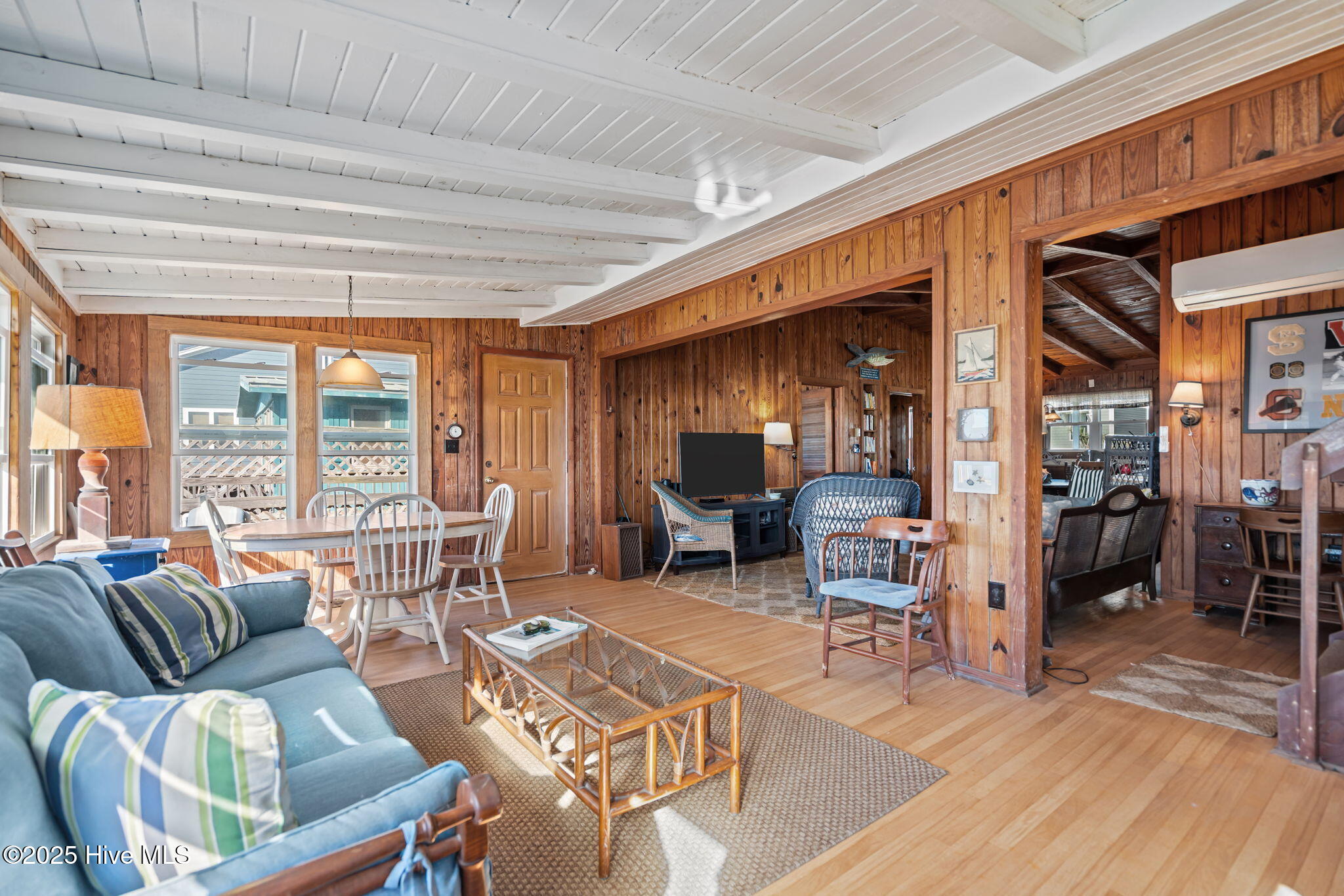 100539644 | Photo 17