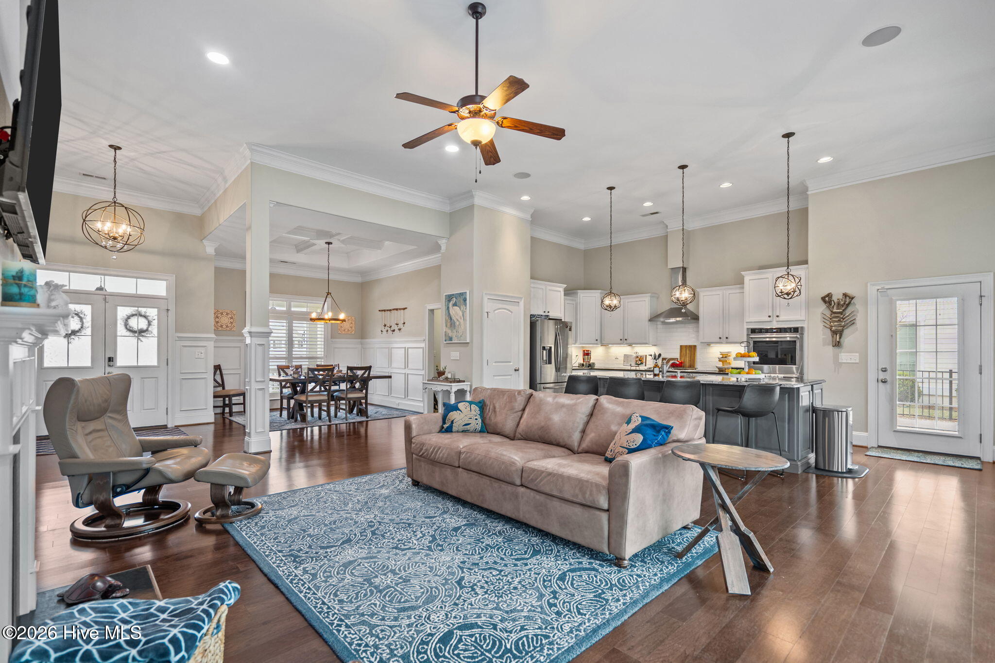 100564215 | Photo 13