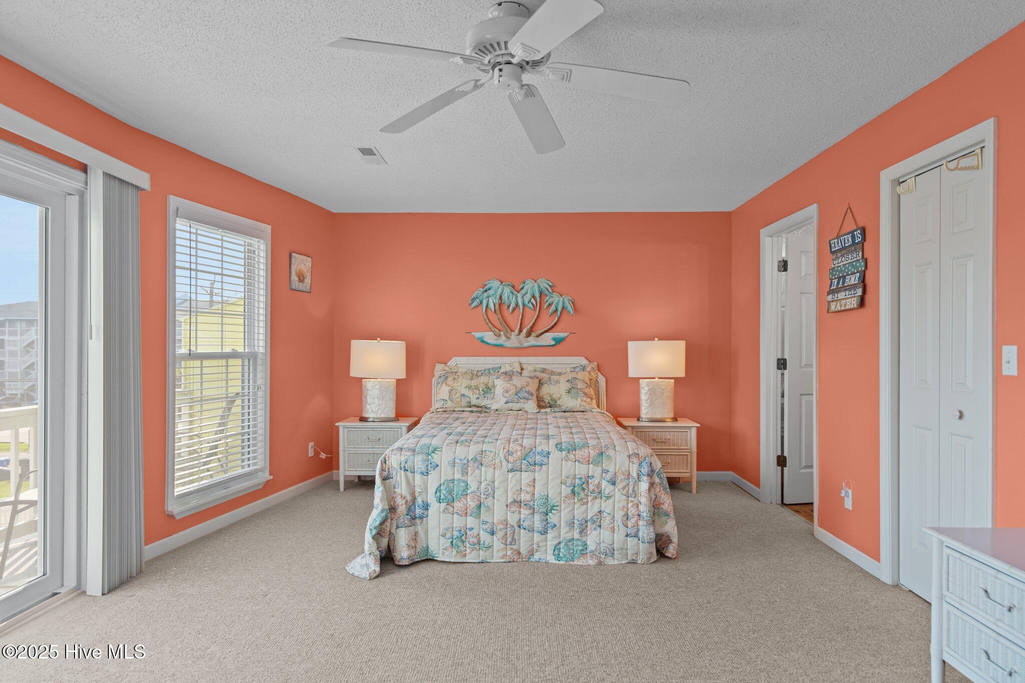 100554809 | Photo 21