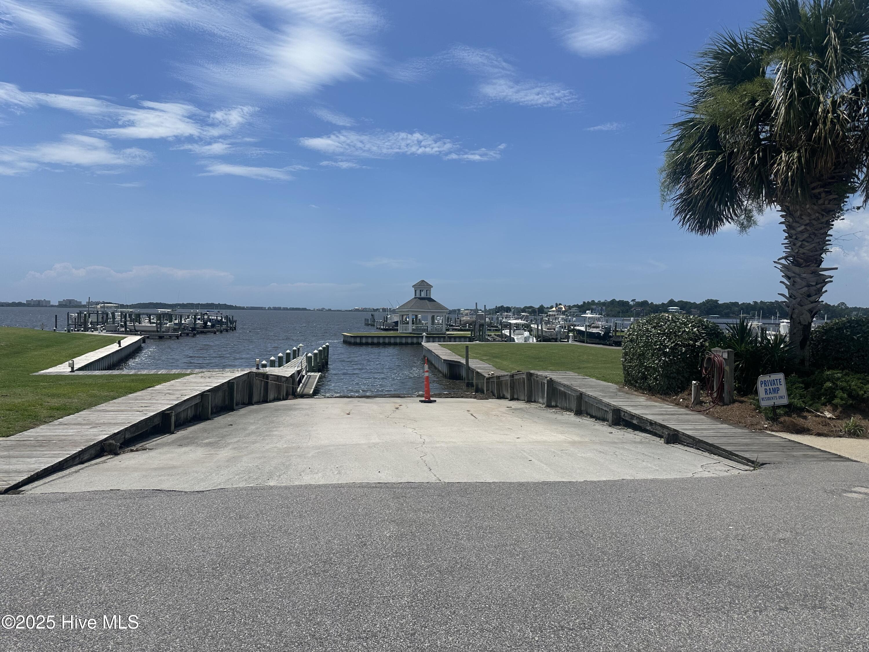 100512903 | Photo 66