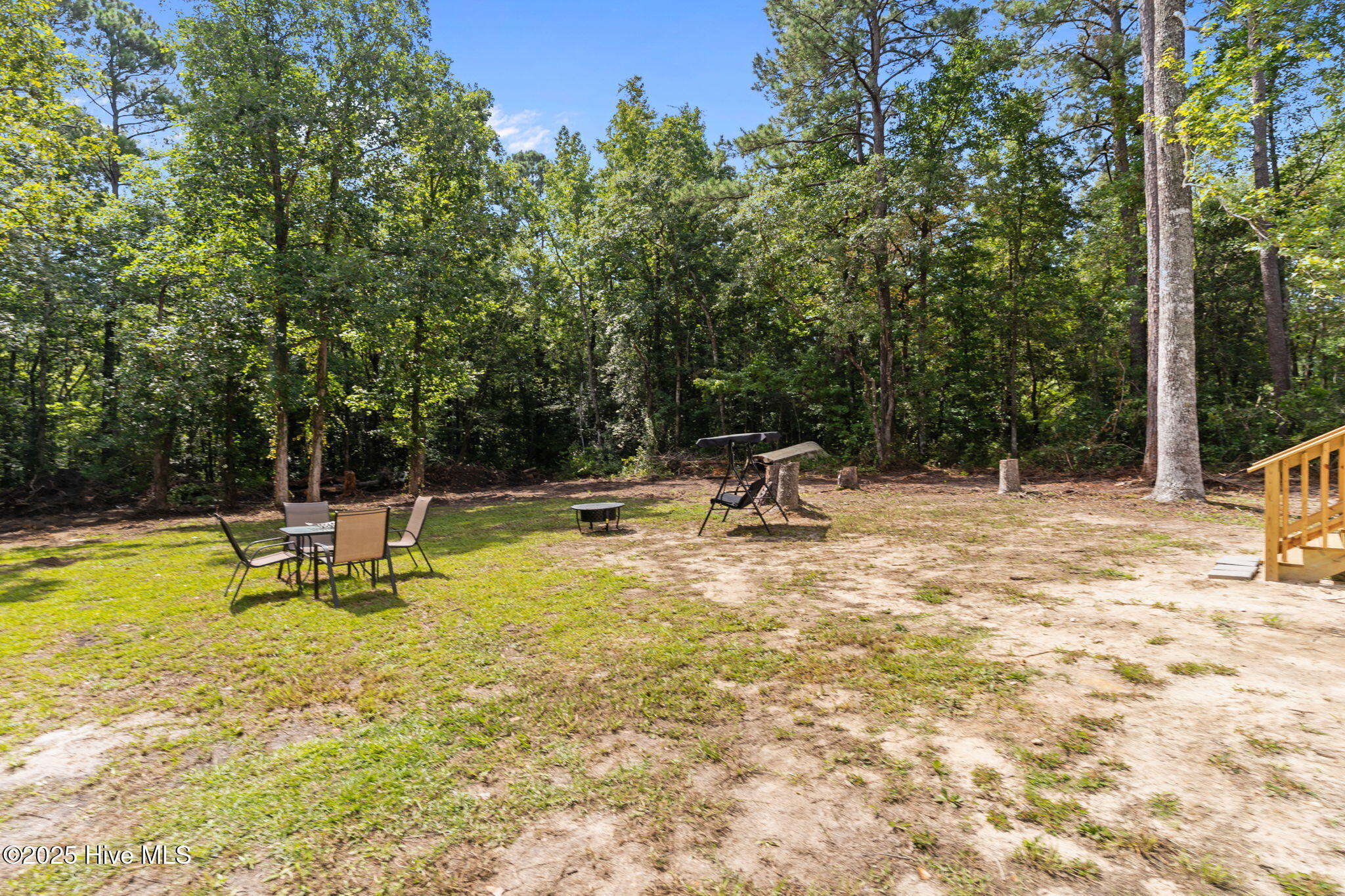 100522935 | Photo 30