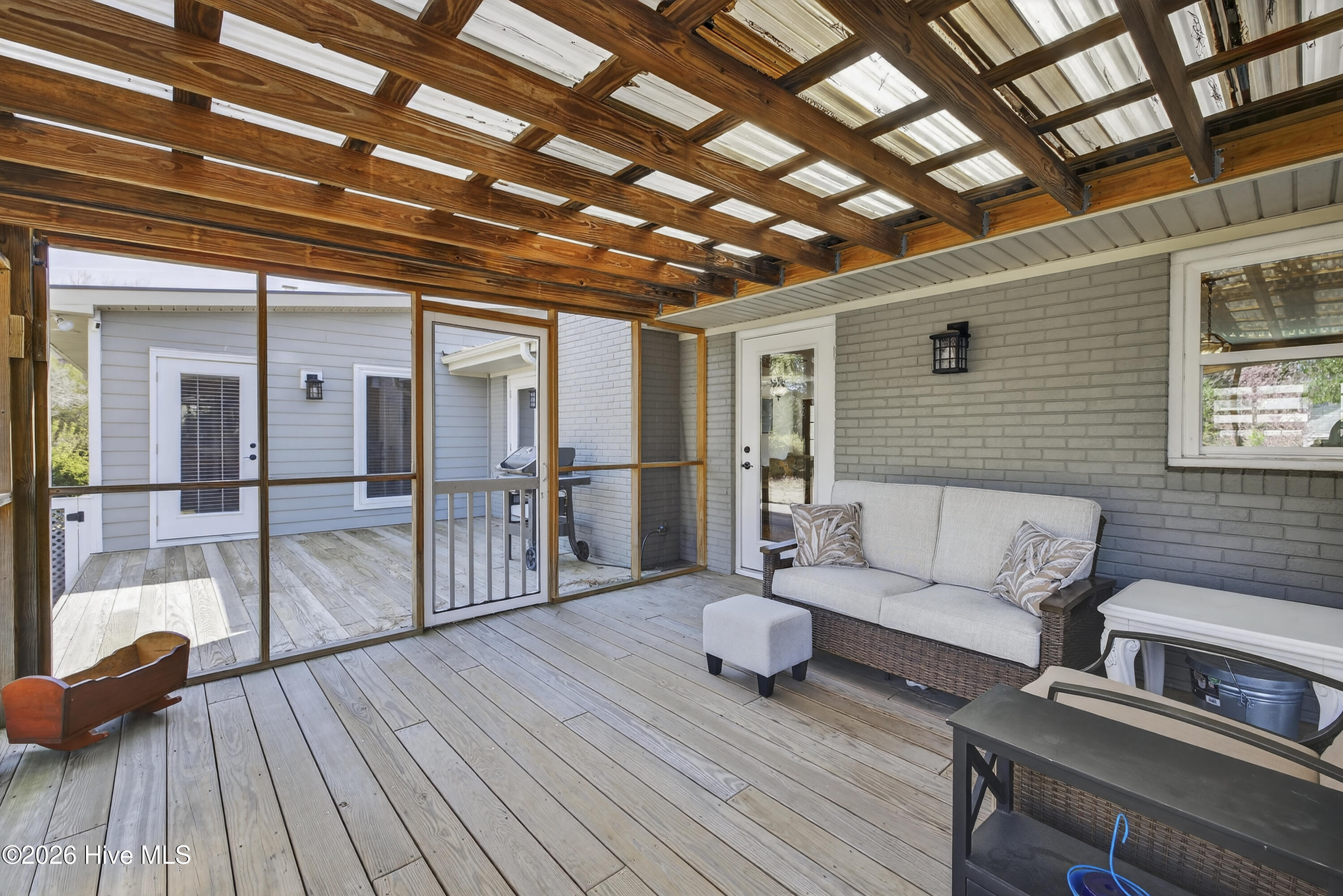 100559114 | Photo 43