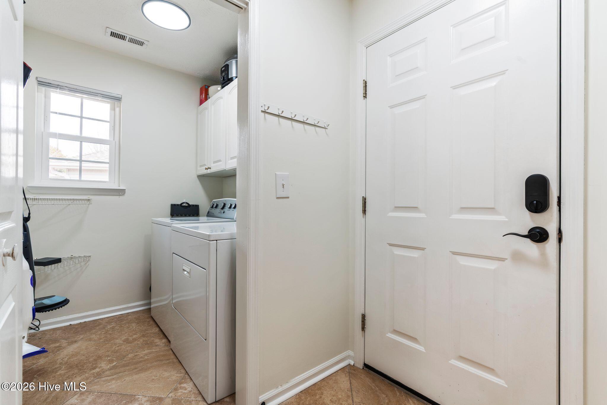 100550579 | Photo 32