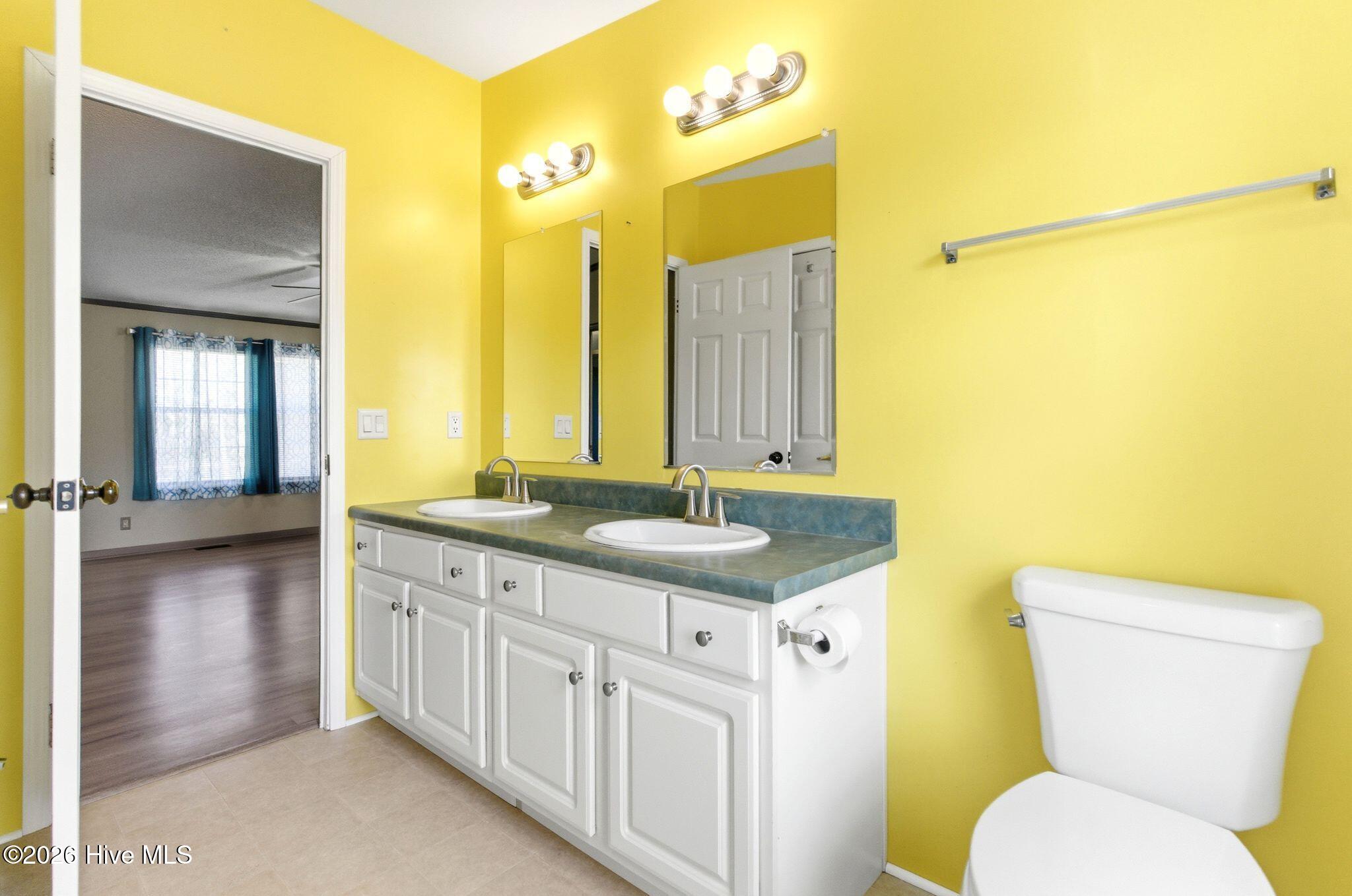 100561551 | Photo 44