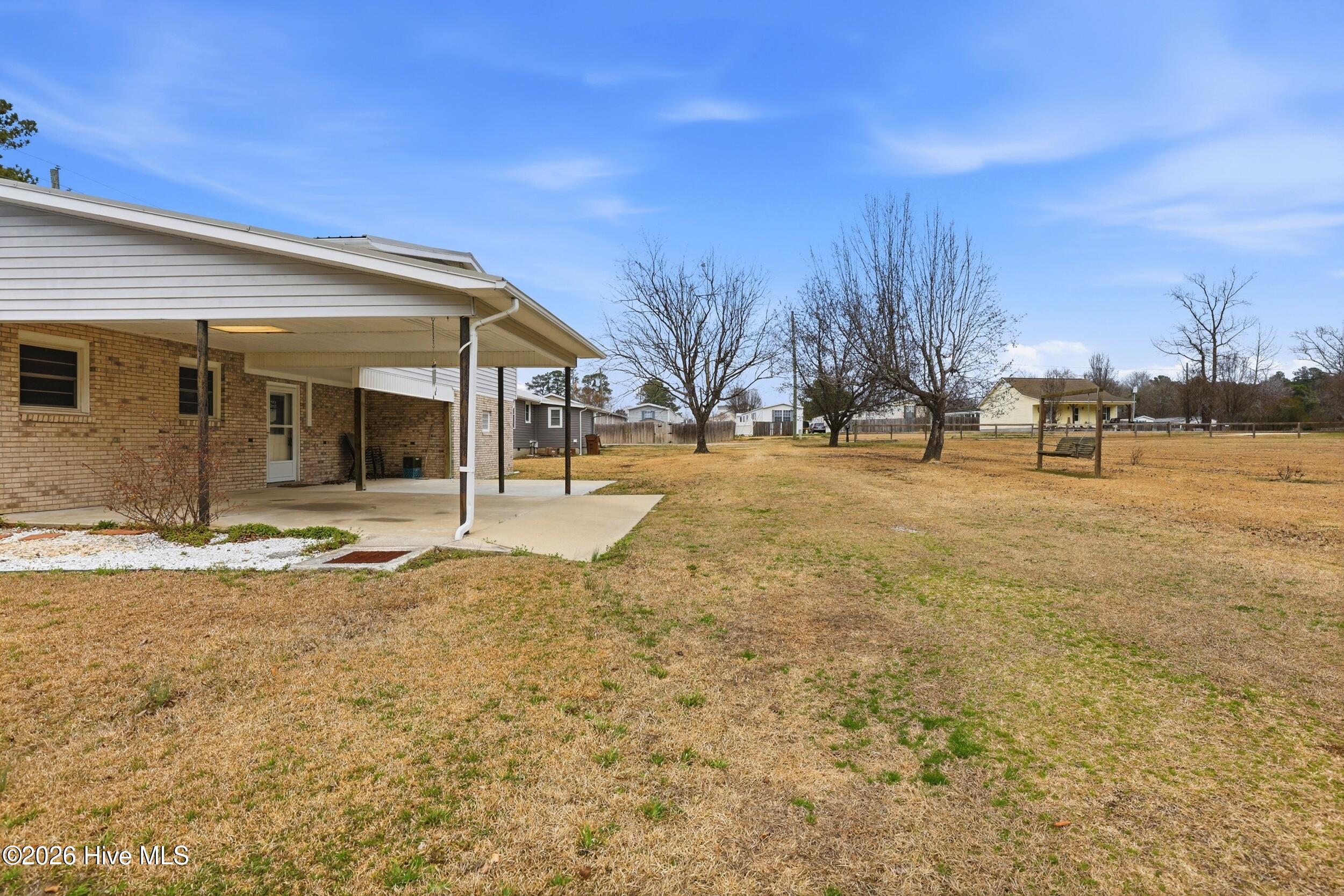 100561311 | Photo 44