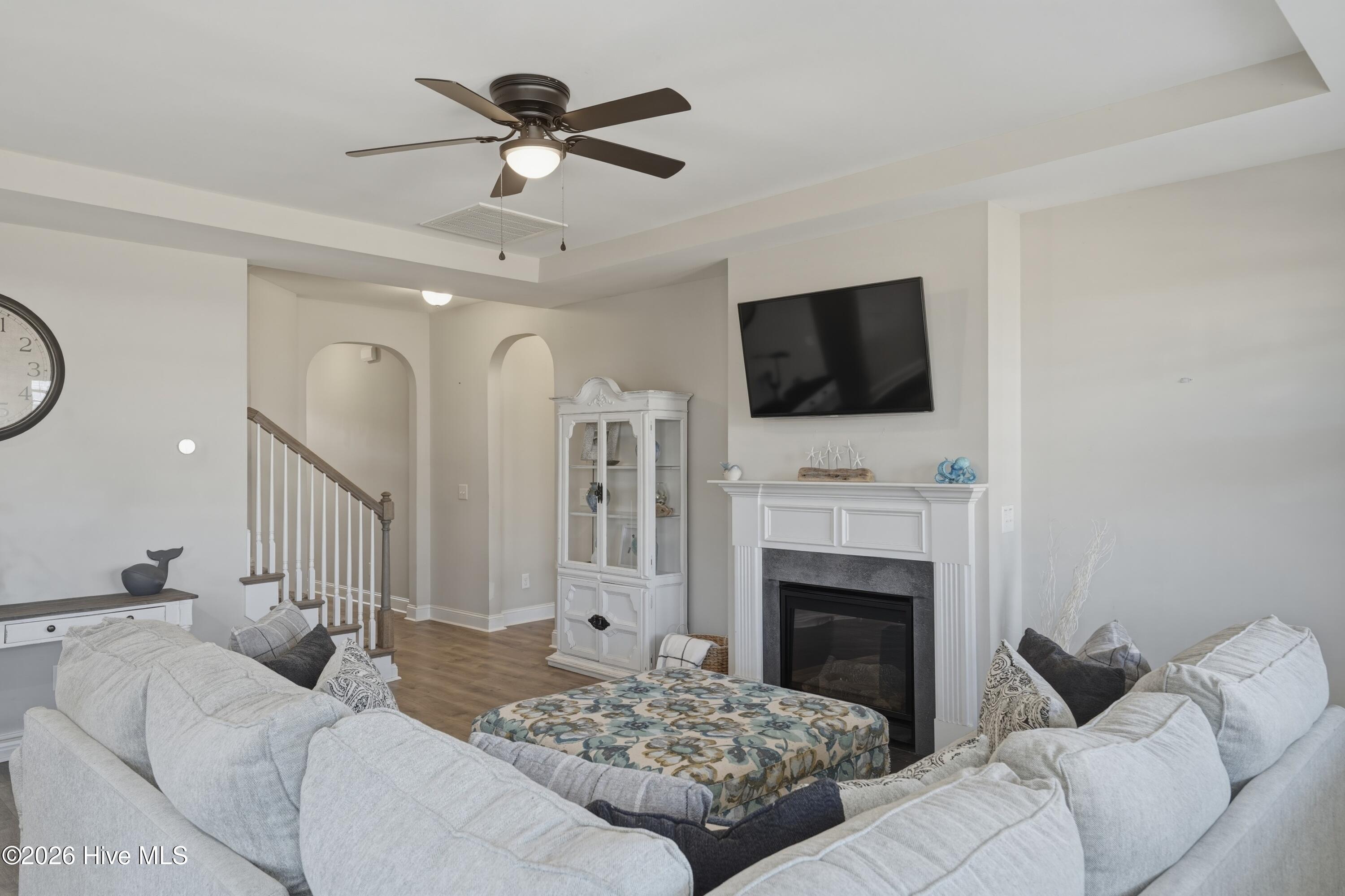 100557354 | Photo 18