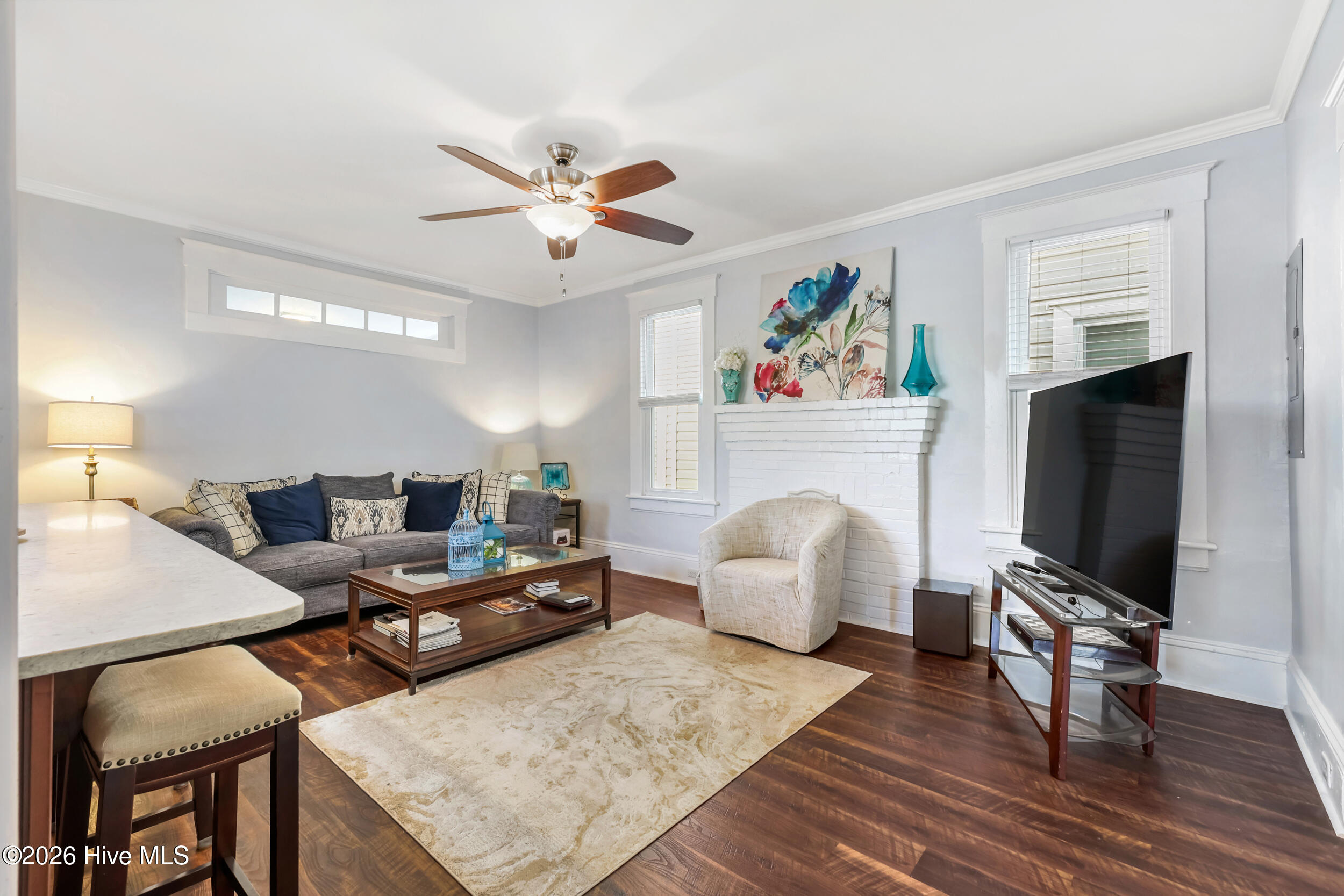 100562723 | Photo 25