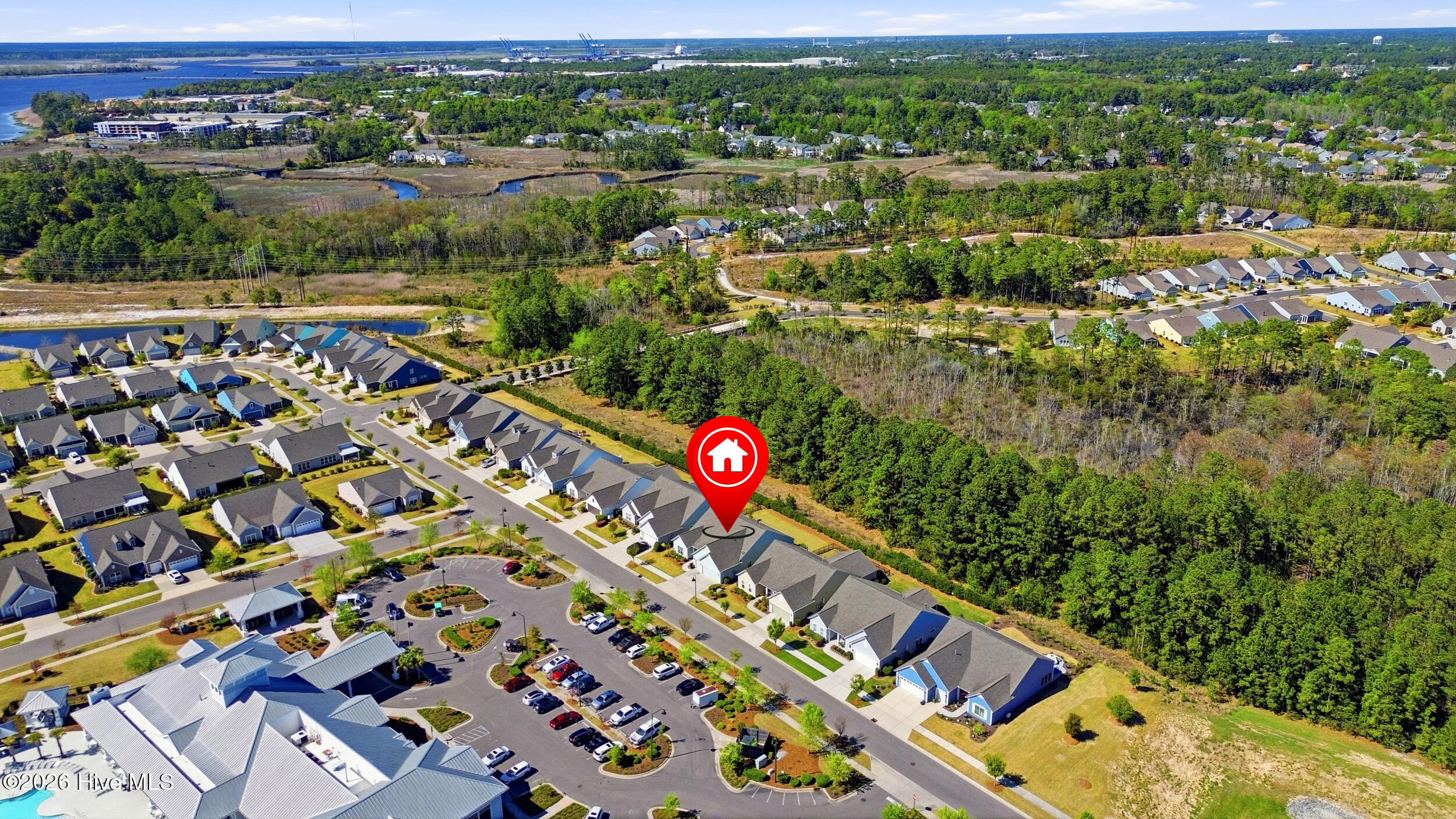 100565292 | Photo 46