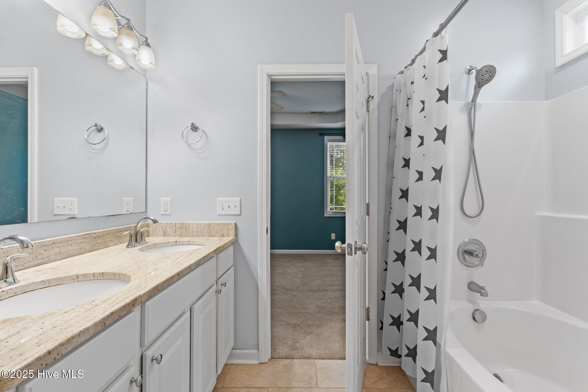 100501996 | Photo 20