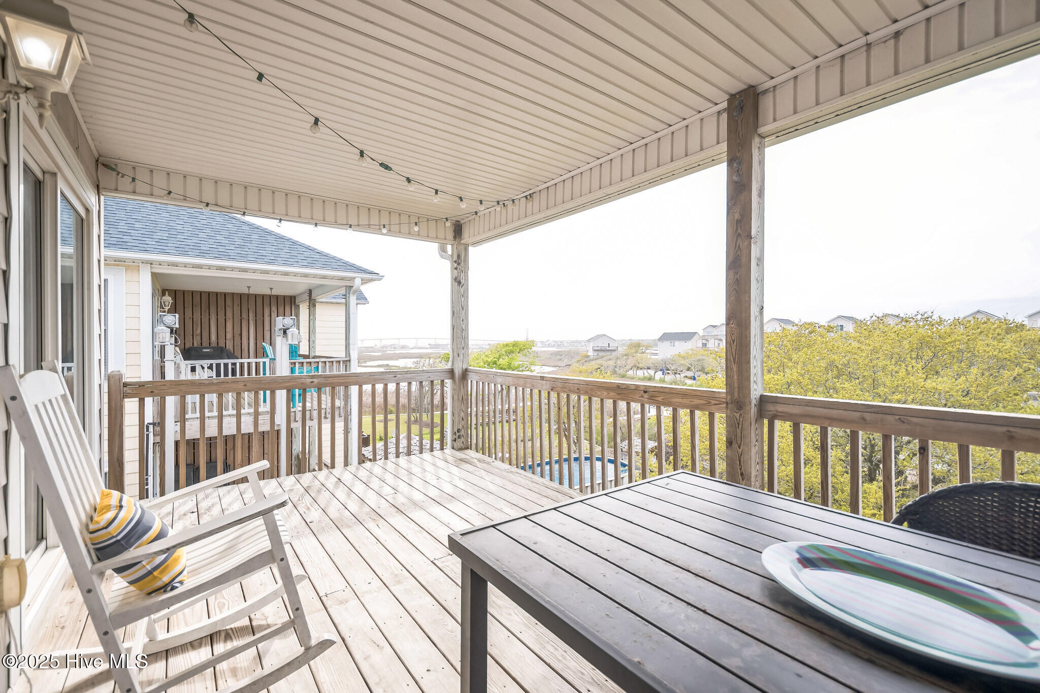 100499775 | Photo 22