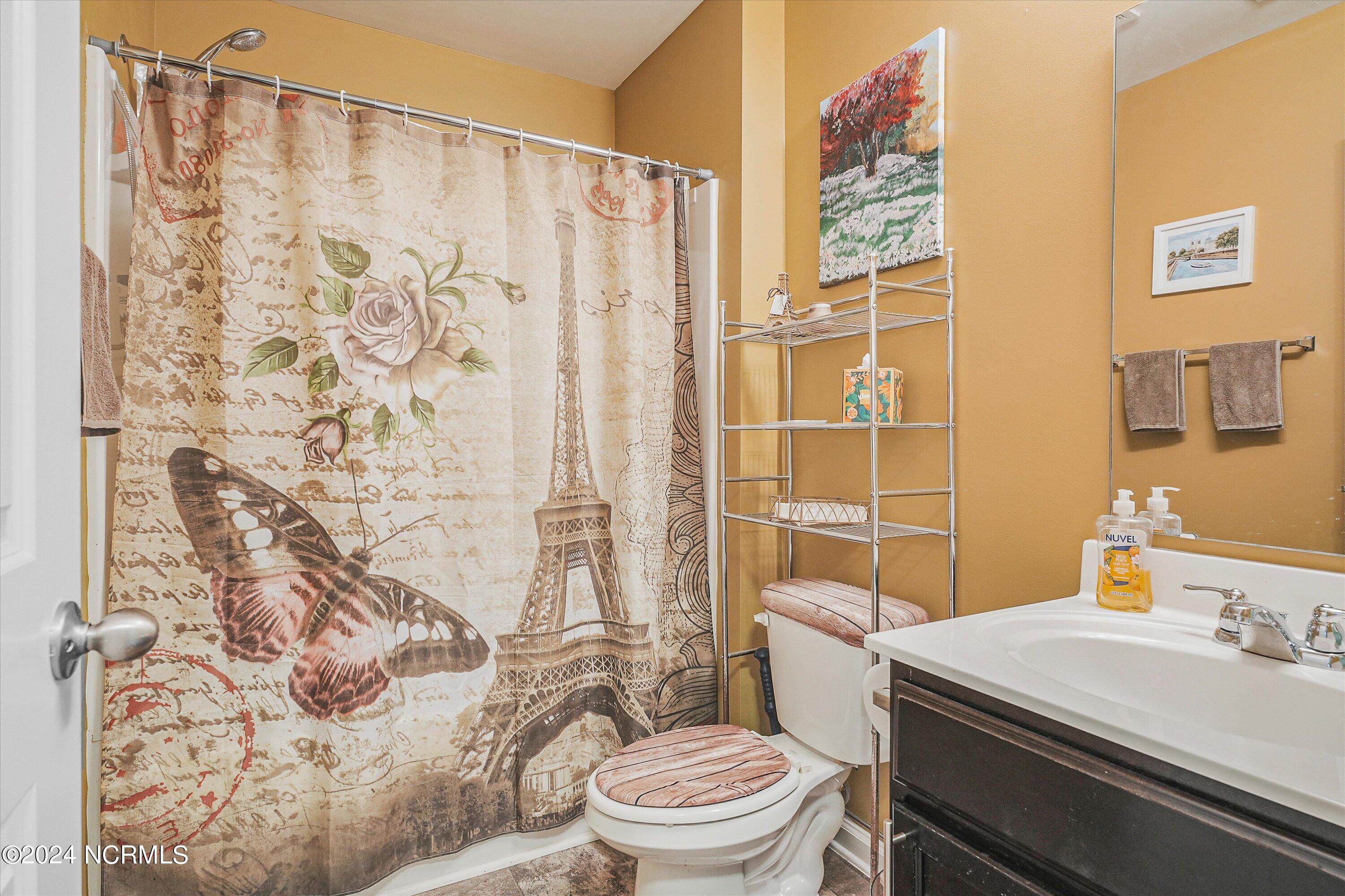 100544330 | Photo 18