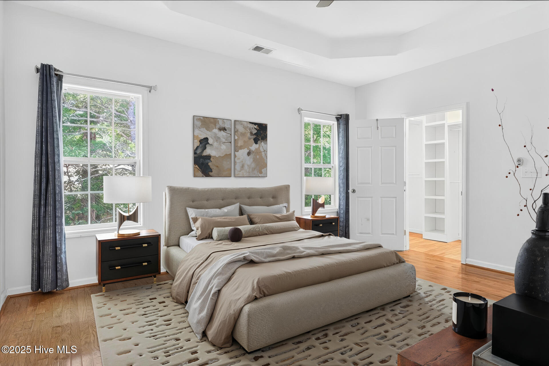 100523832 | Photo 62