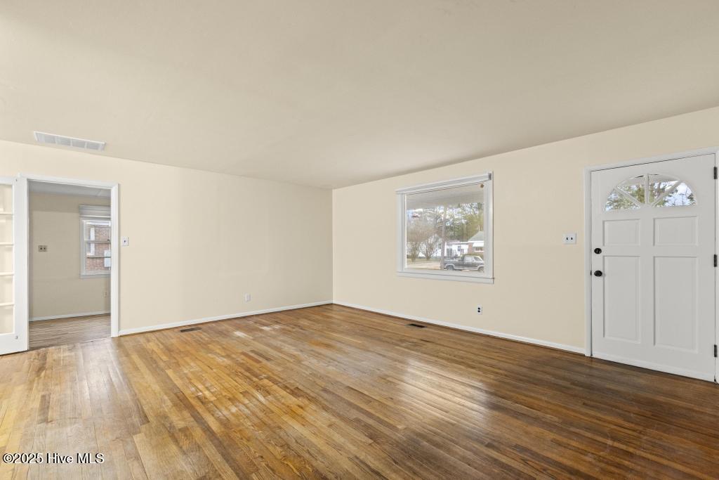 100526161 | Photo 36