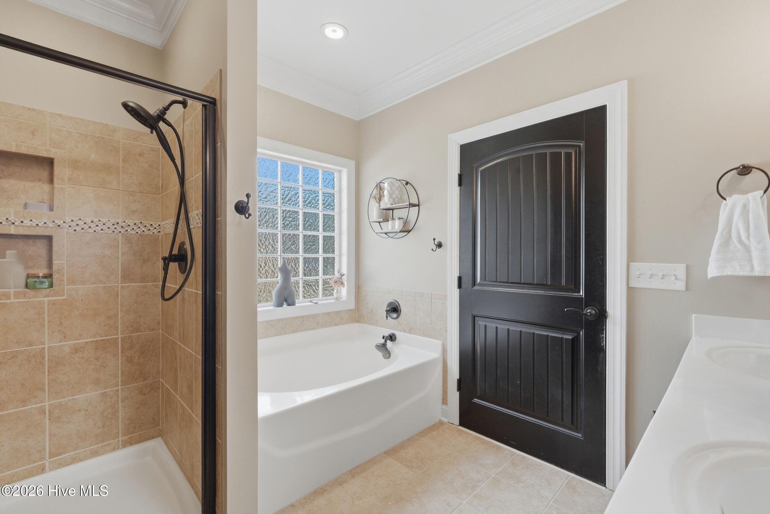 100551970 | Photo 38