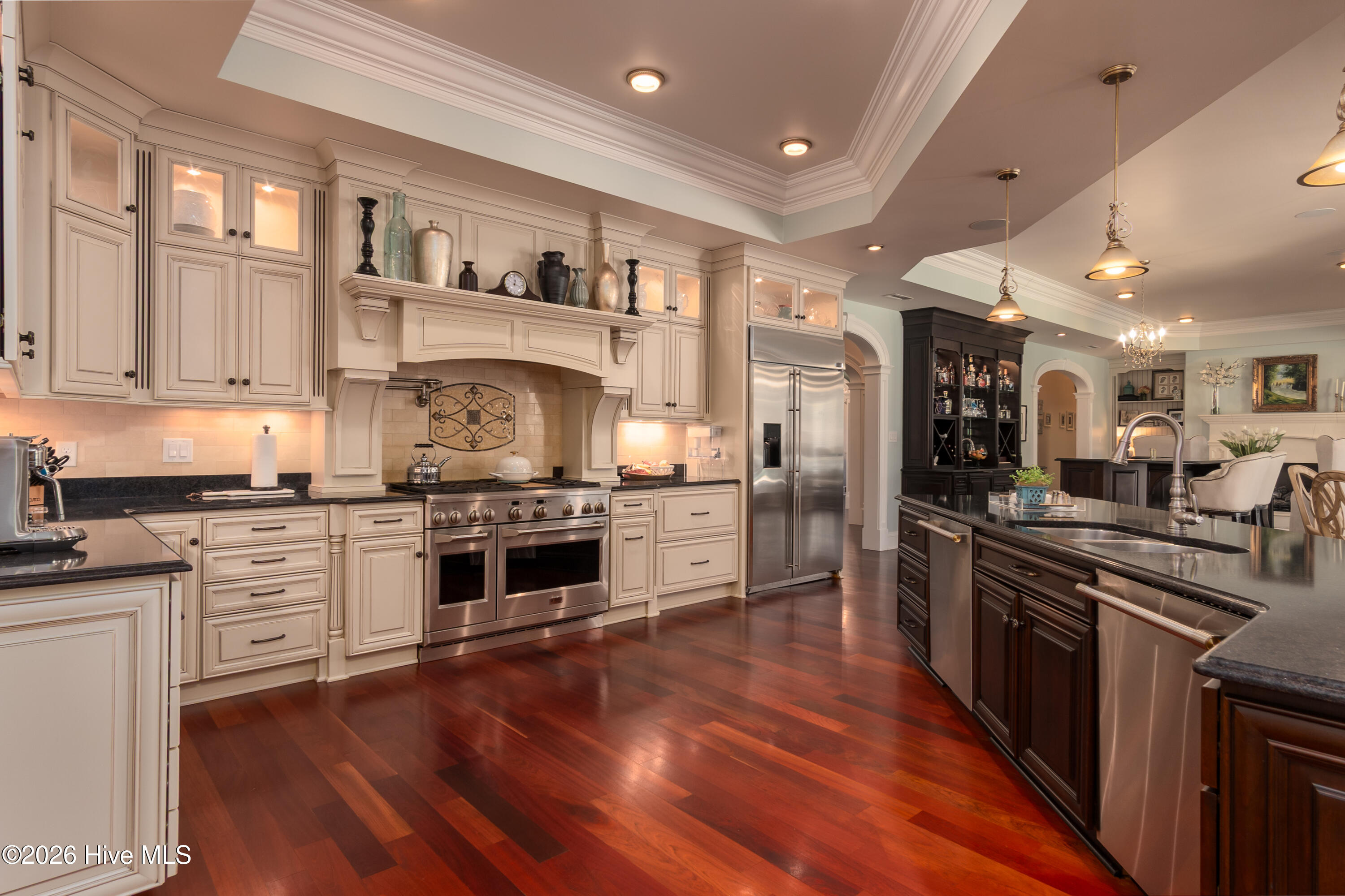 100550947 | Photo 27