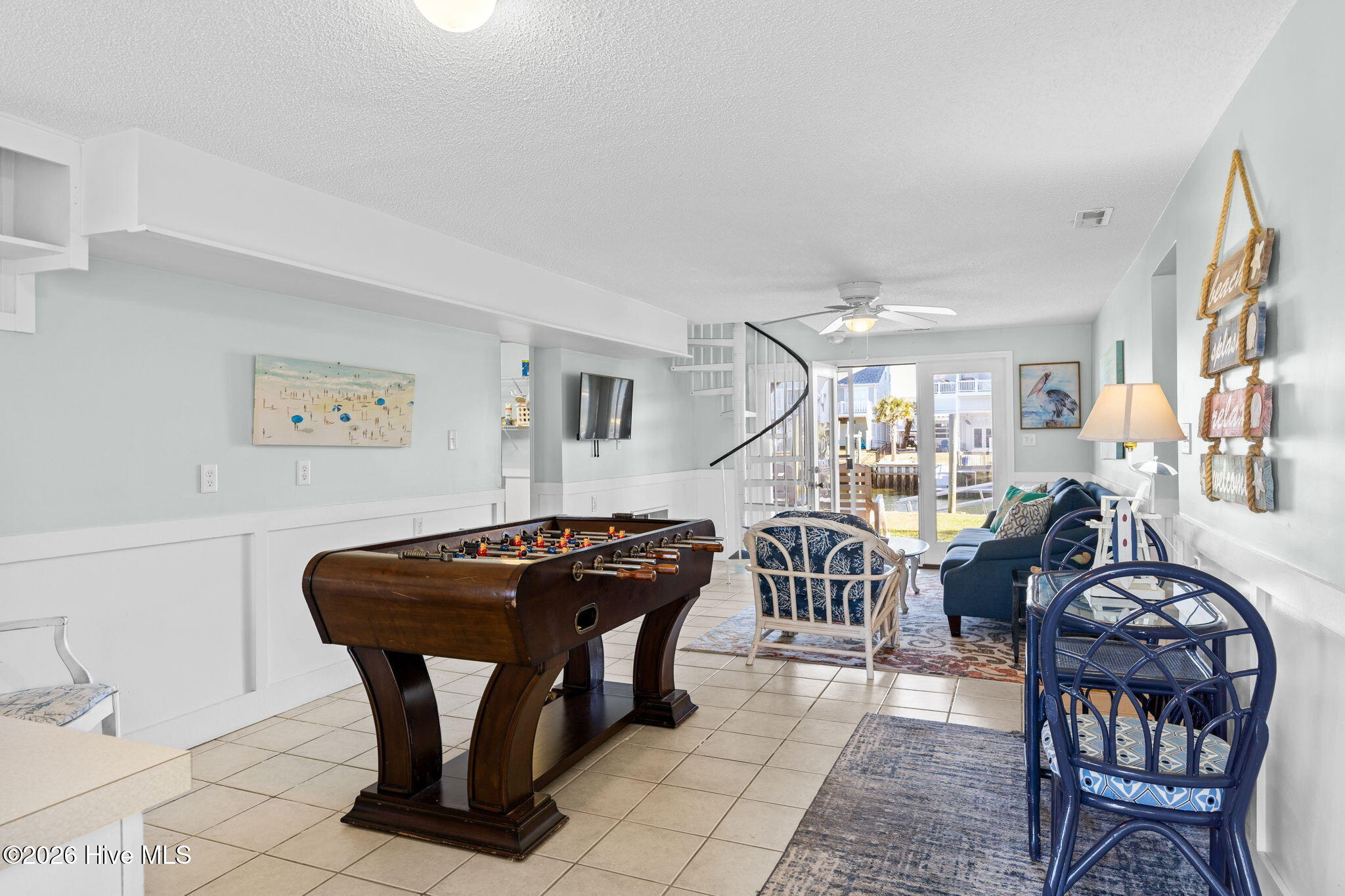 100549664 | Photo 28