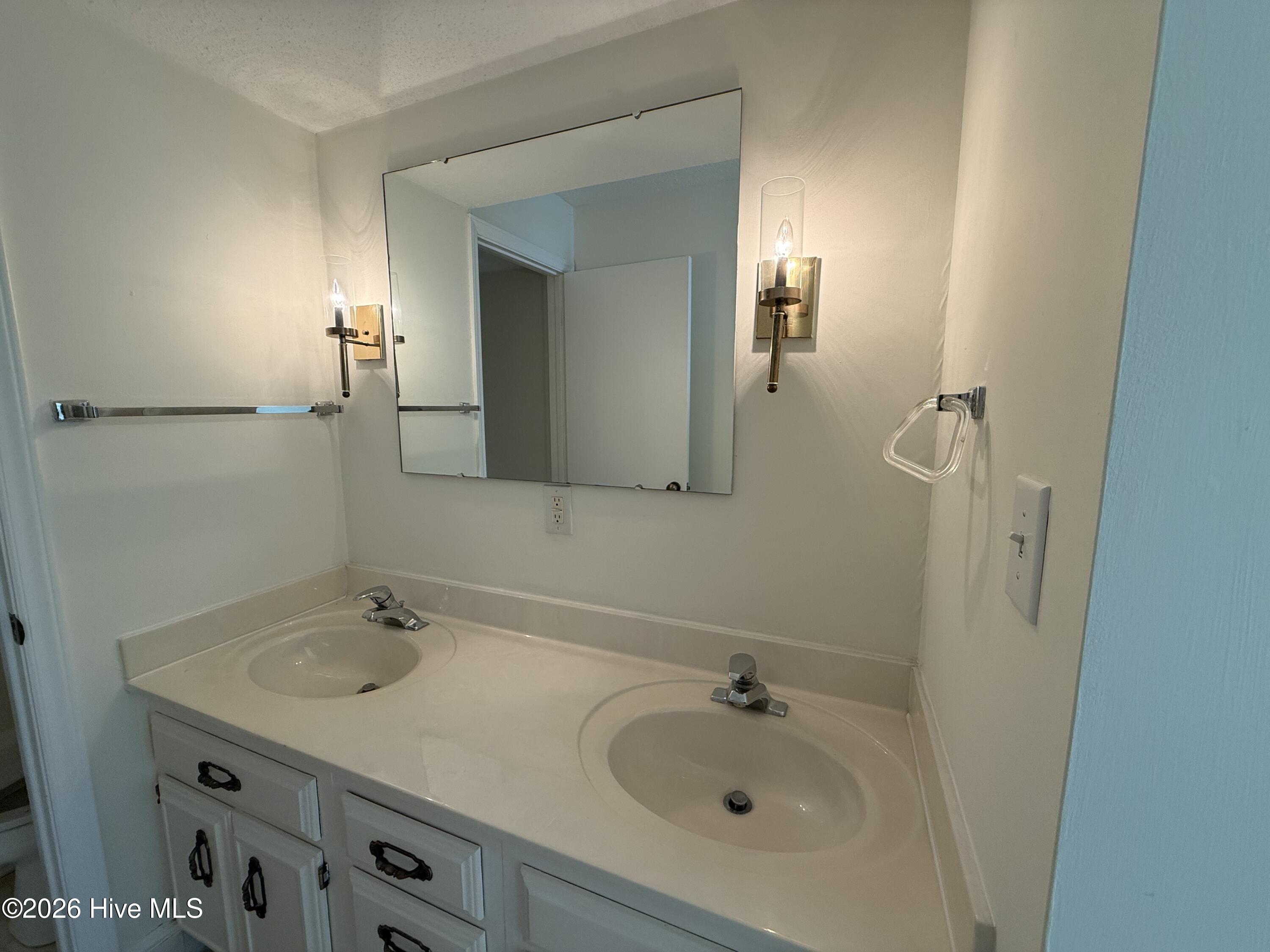 155 Beaufort Court, Morehead City, NC, 28557