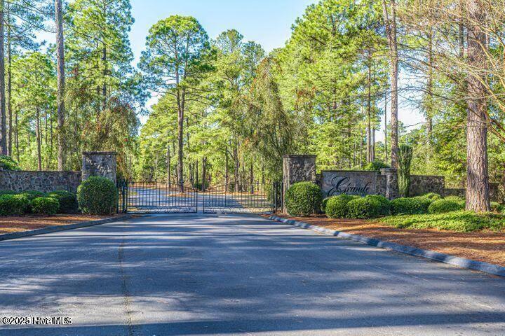 495 Grande Pines Vista