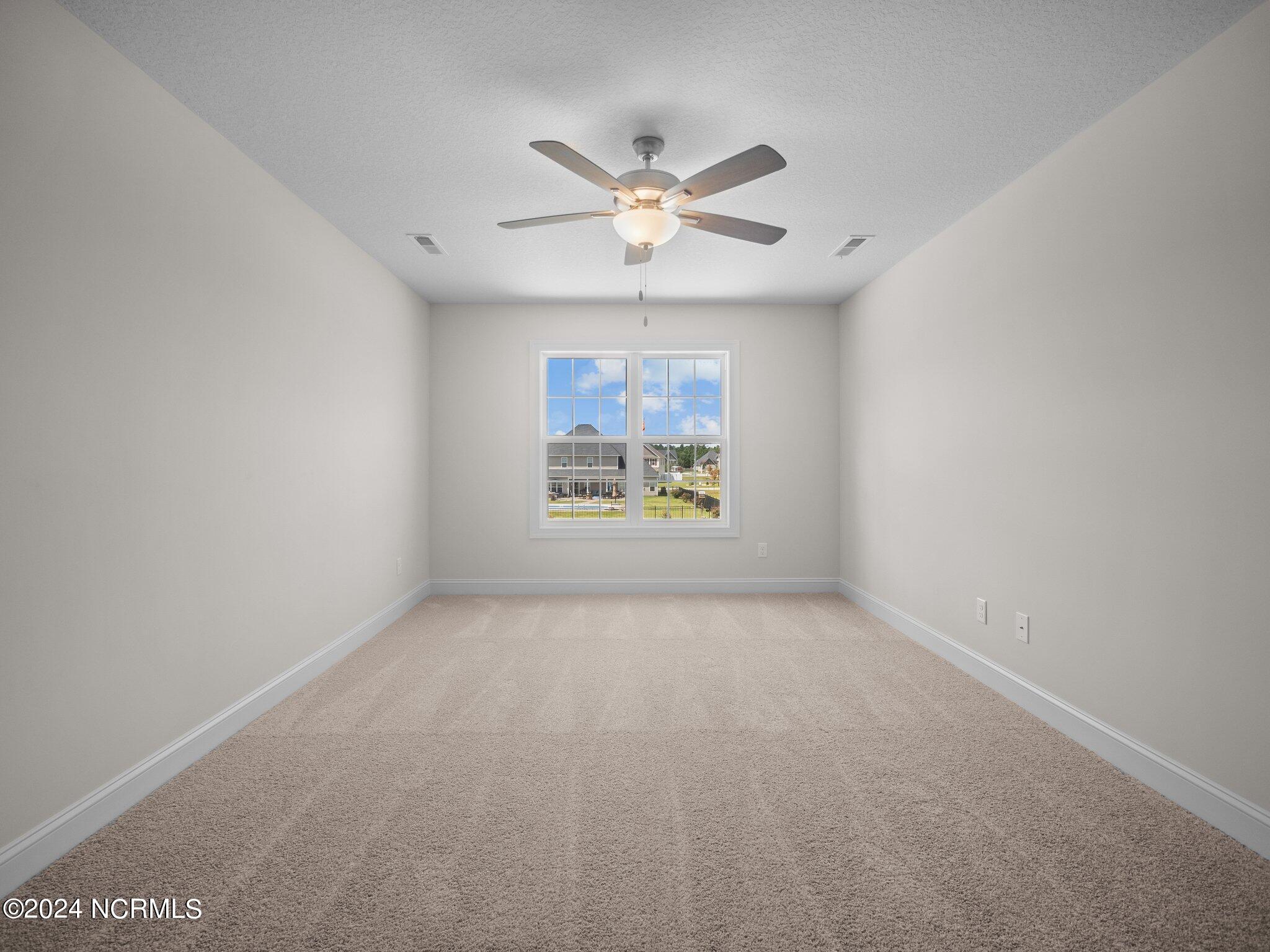 100538660 | Photo 19