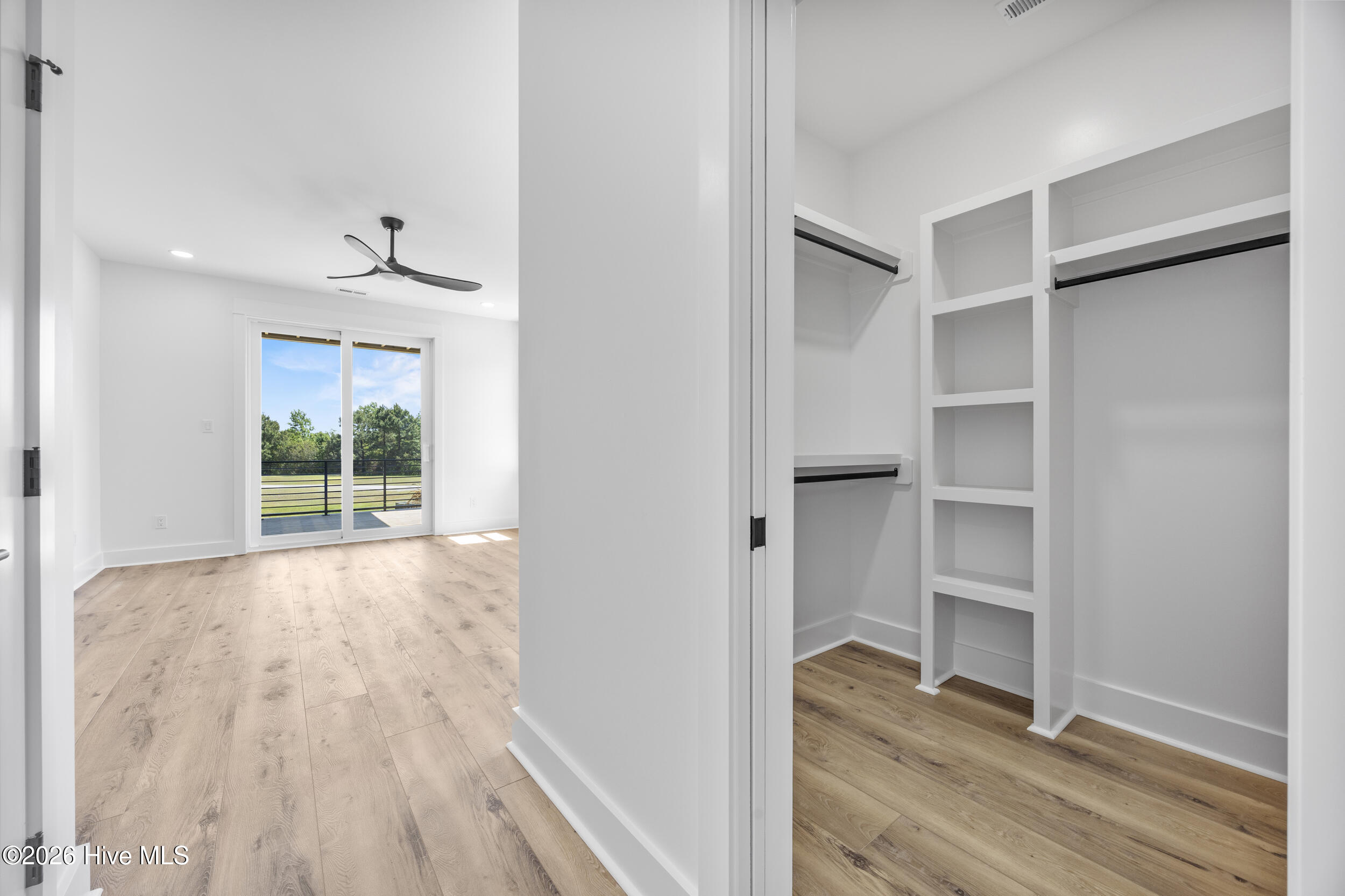 100567625 | Photo 20