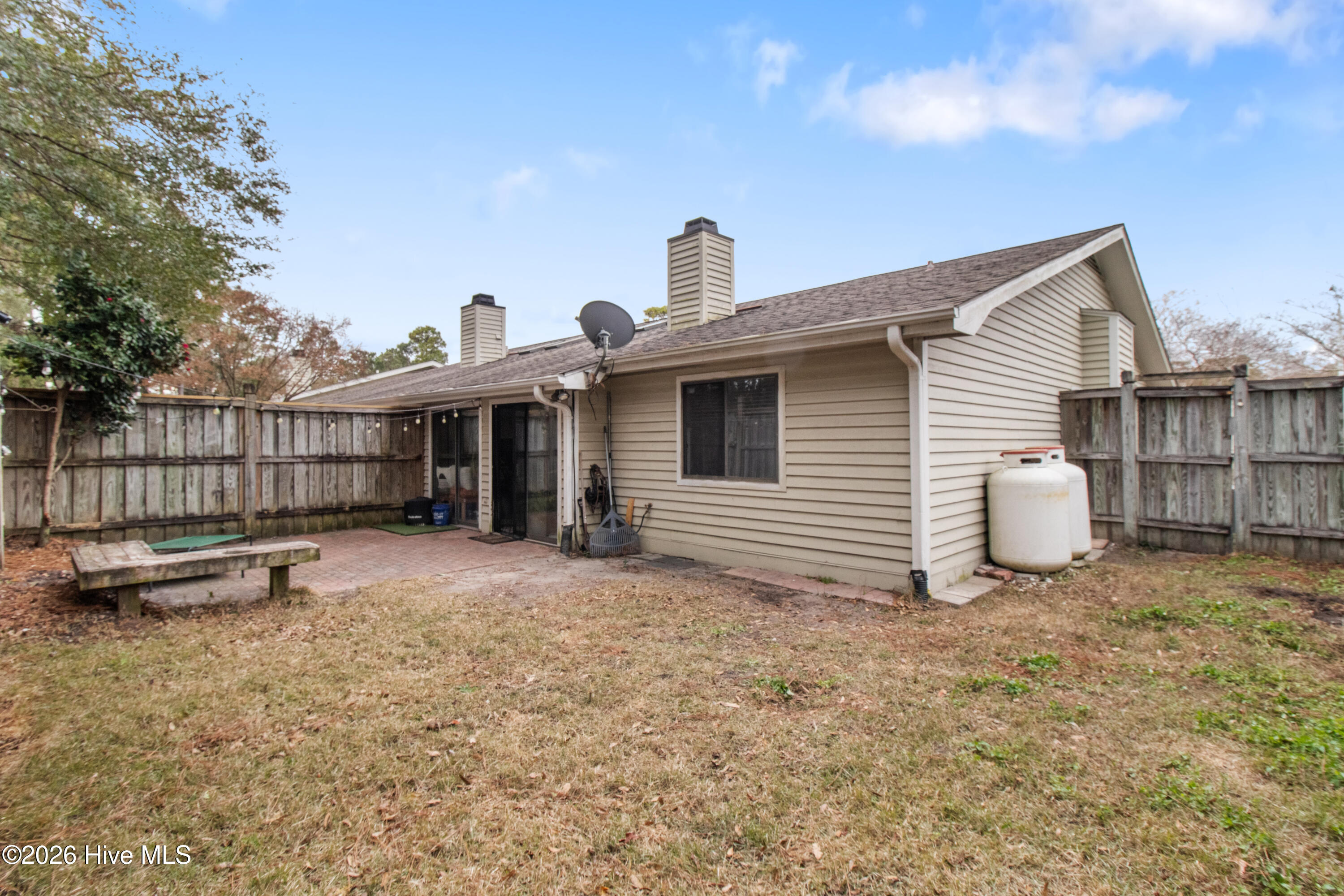 100552704 | Photo 25