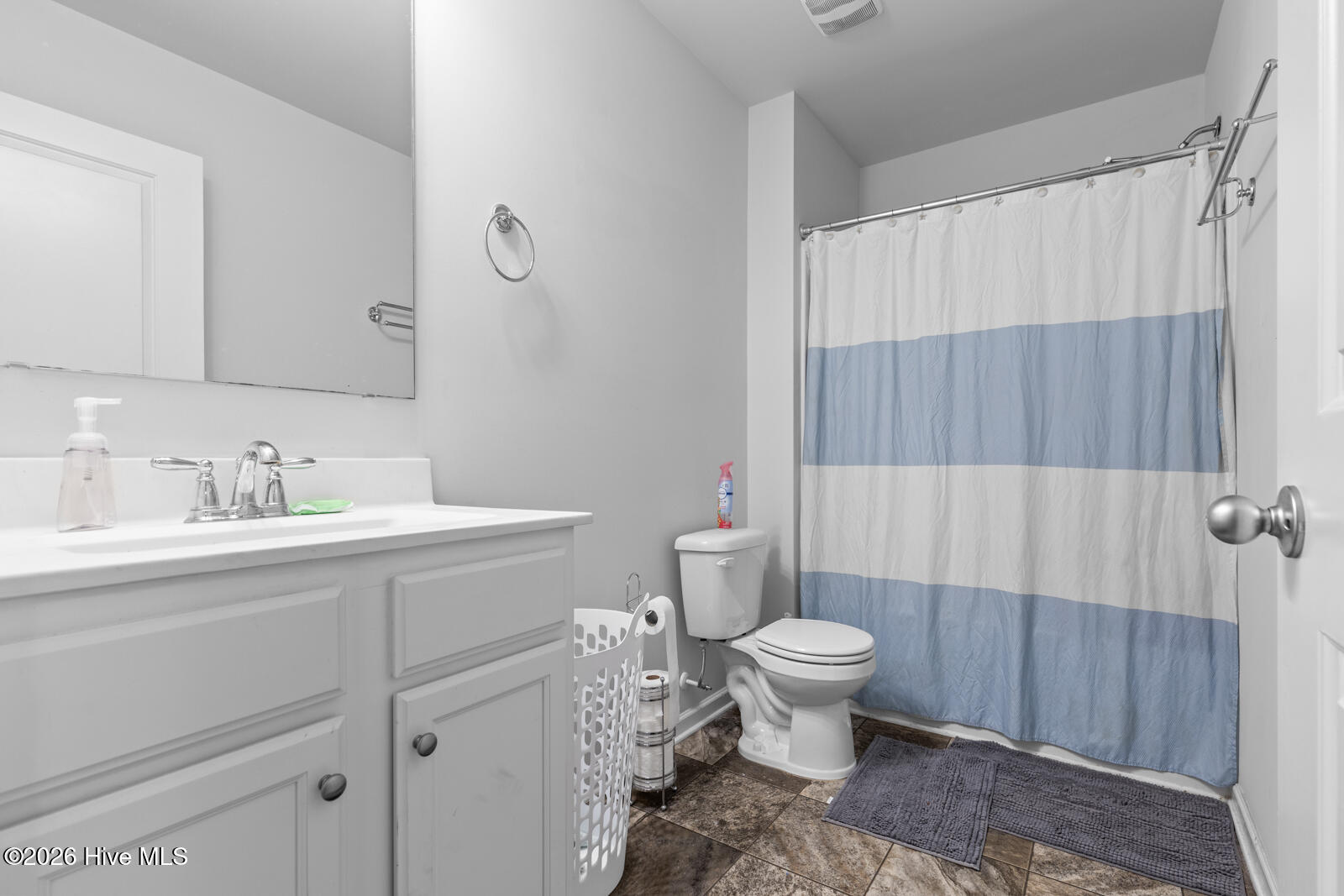 100566319 | Photo 34